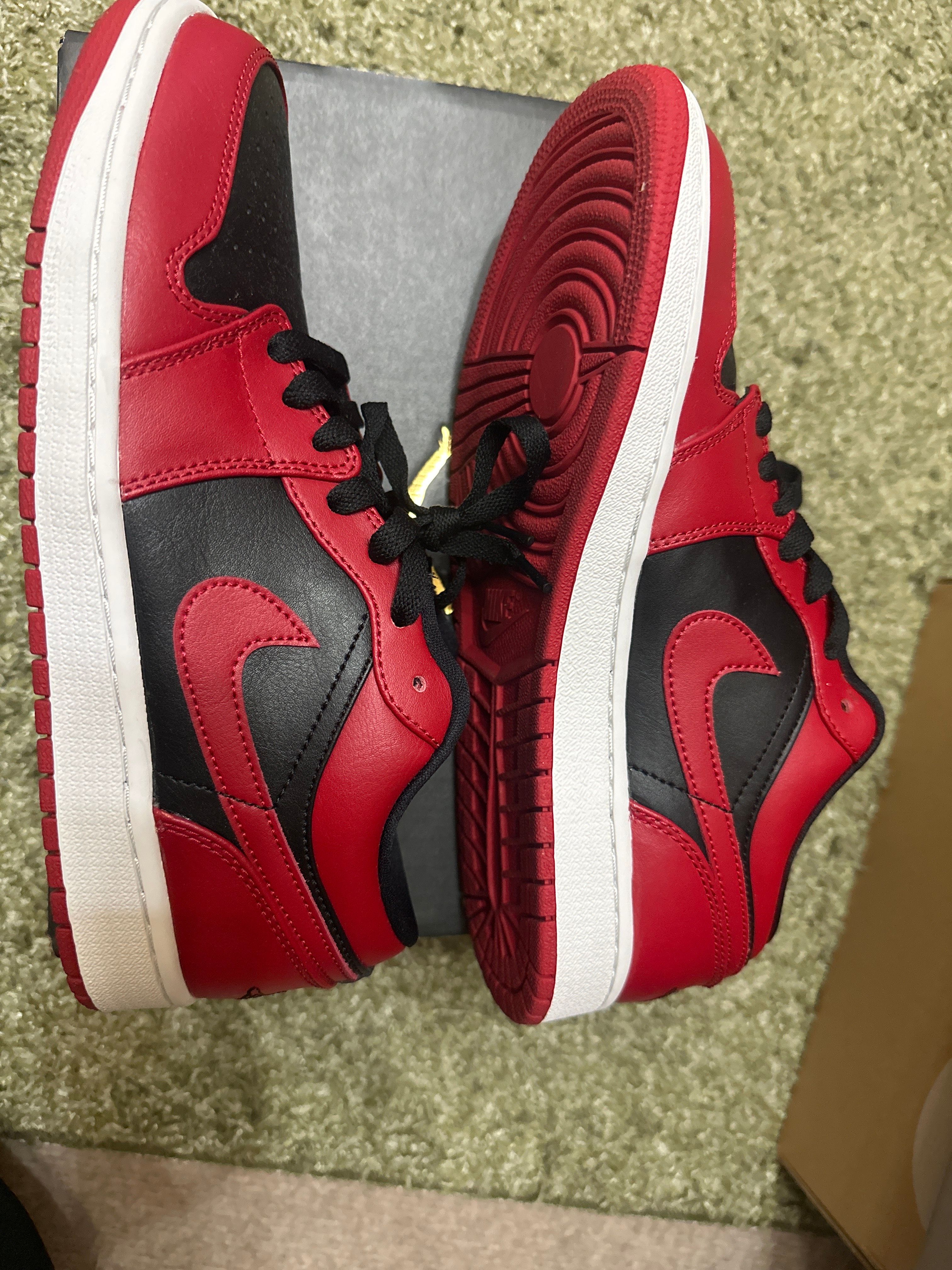 Nike Air Jordan 1 Low "Varsity Red"