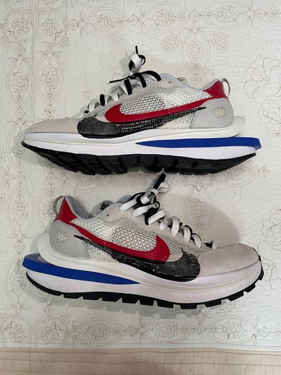 sacai × Nike Vapor Waffle "Royal Fuchsia"