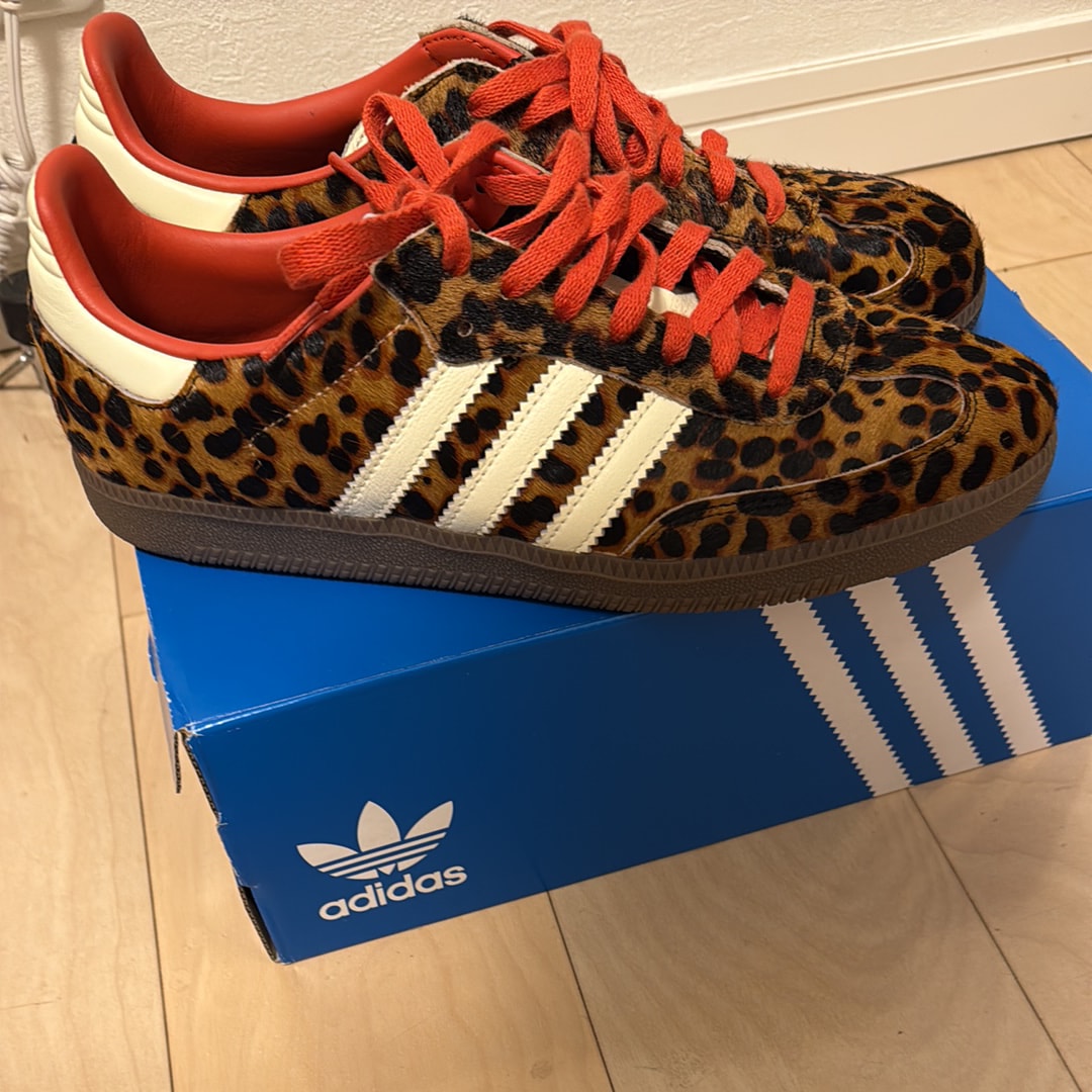 アディダス ウィメンズ サンバ OG "レオパード/プリラブドレッド"