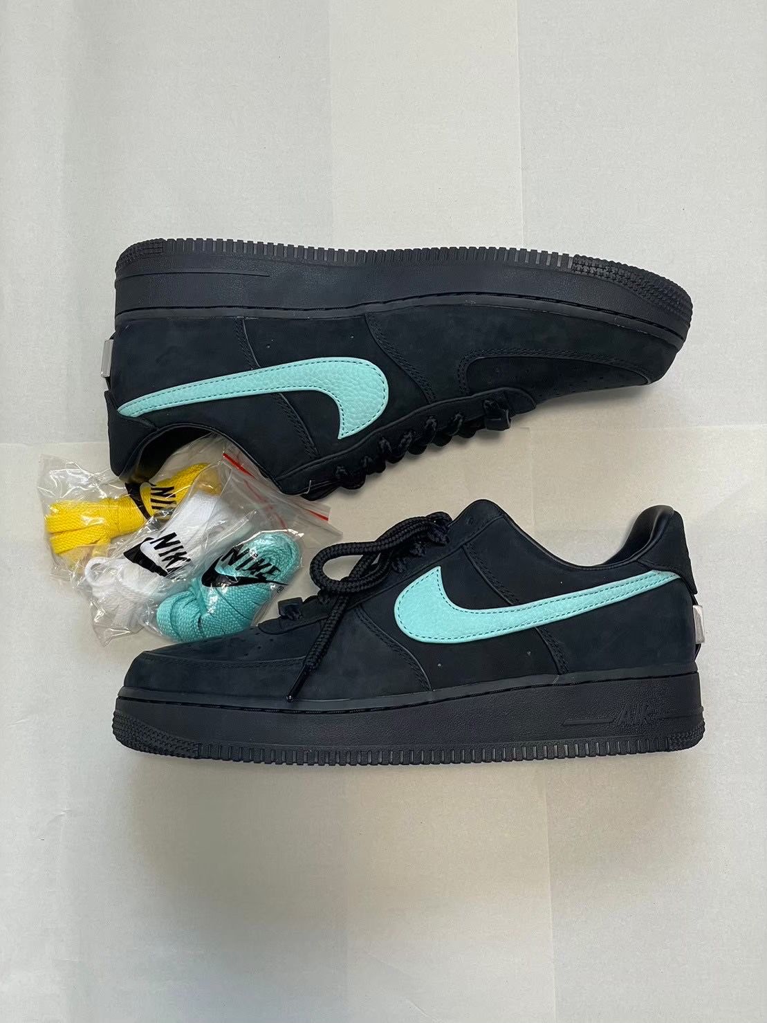 Tiffany & Co. × Nike Air Force 1 Low "1837"