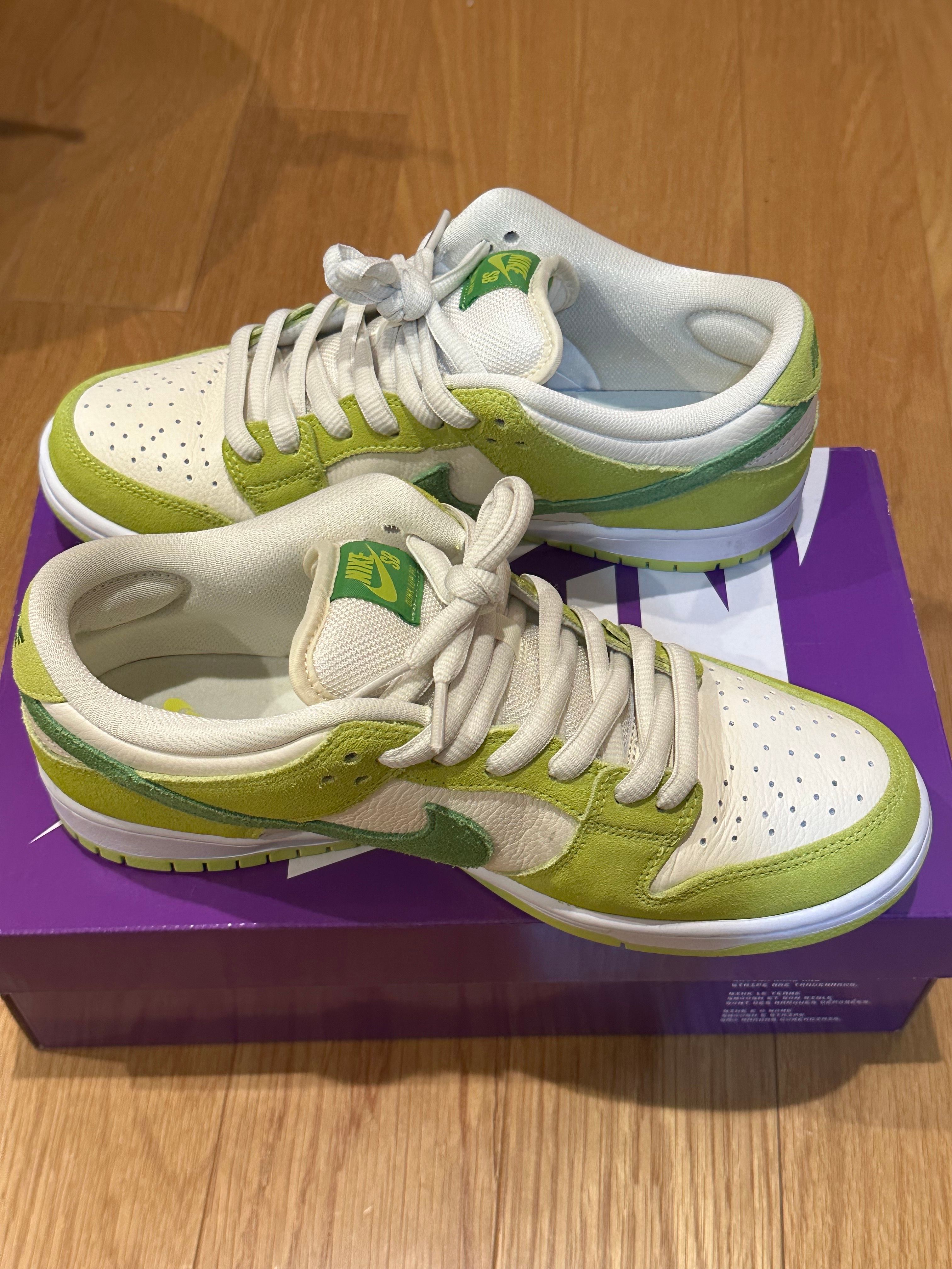 Nike SB Dunk Low "Green Apple"