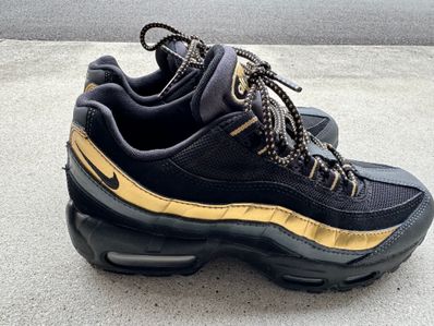 Nike Air Max 95 "Black/Metallic Gold"