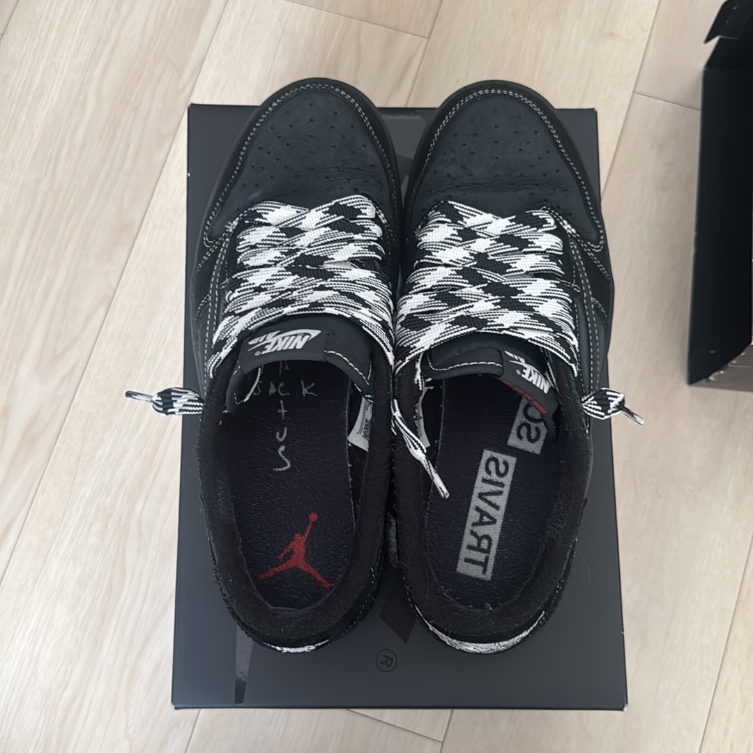Travis Scott × Nike Air Jordan 1 Low OG SP "Black Phantom"