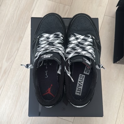 Travis Scott × Nike Air Jordan 1 Low OG SP "Black Phantom"