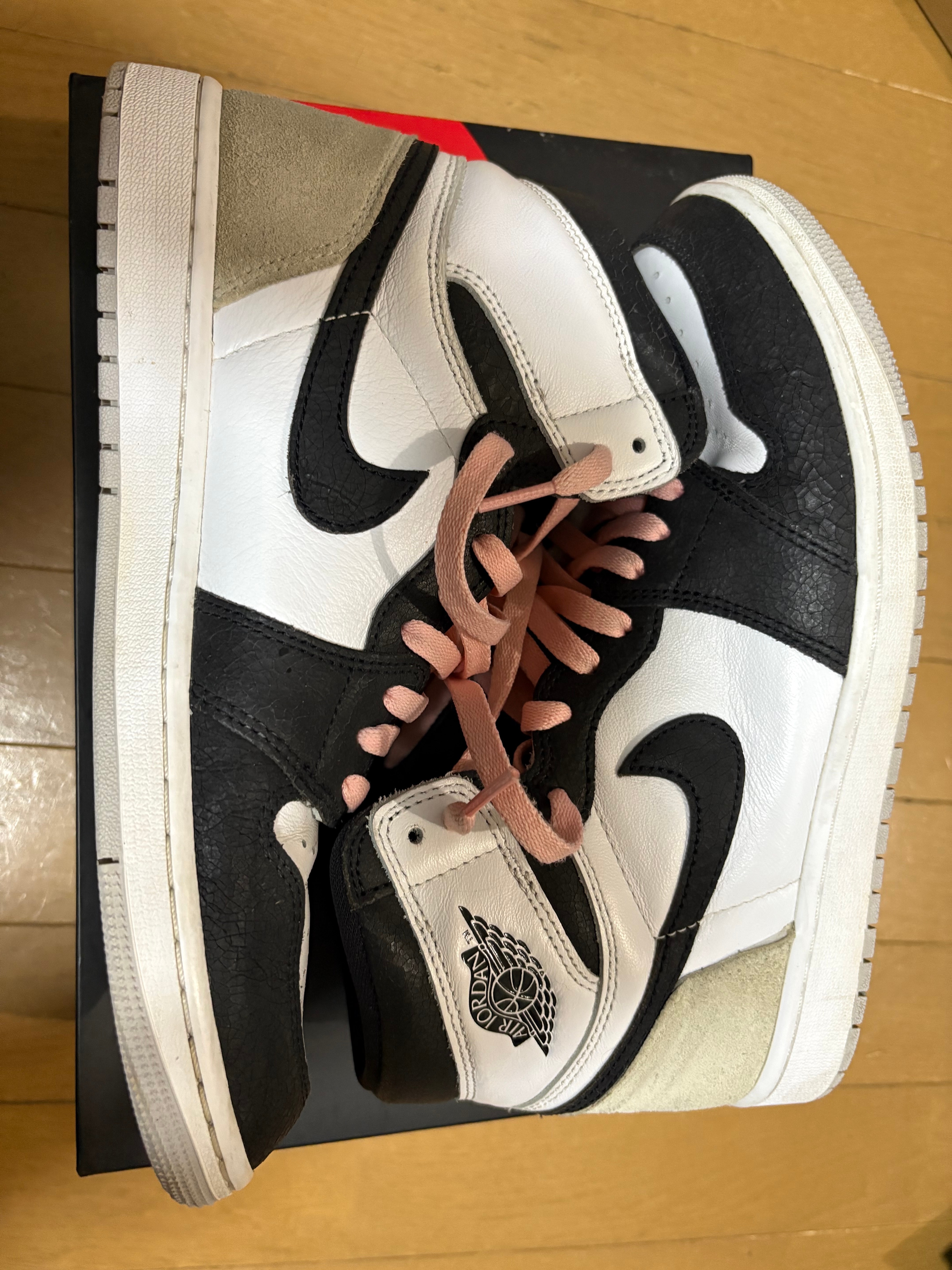 Nike Air Jordan 1 High OG "Bleached Coral"