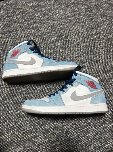 Nike Air Jordan 1 Mid SE "White/Hyper Royal/Red"