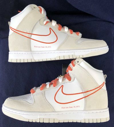 NIKE Women's DUNK HIGH SE FIRST USE "WHITE/ORANGE"