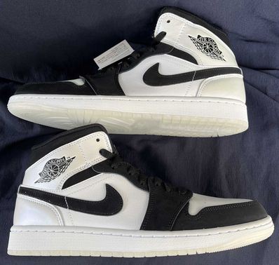 Nike Air Jordan 1 Mid "Omega/Black/White"
