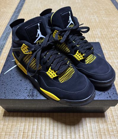 Nike Air Jordan 4 Retro "Thunder"(2023)