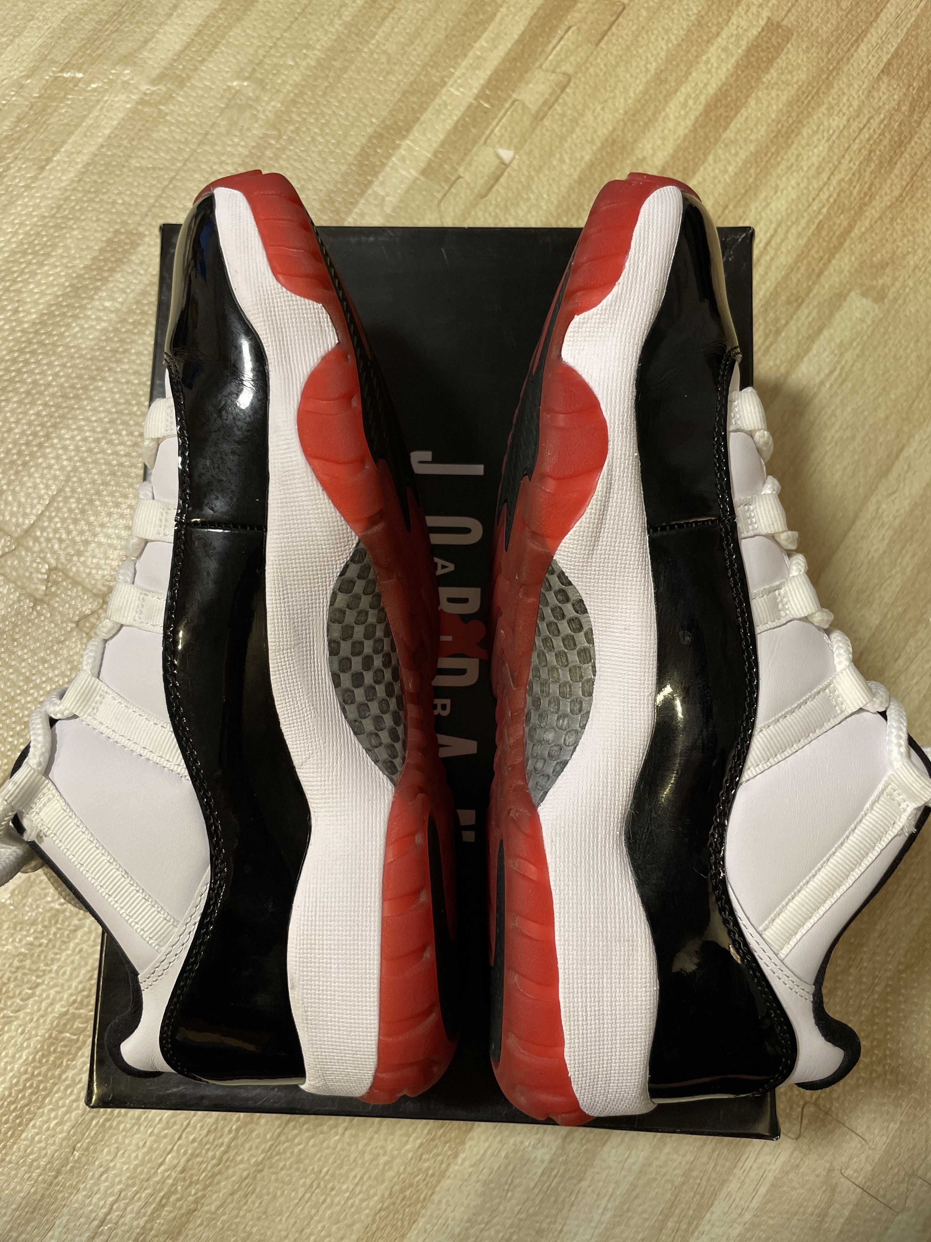 Nike Air Jordan 11 Low "Gym Red"