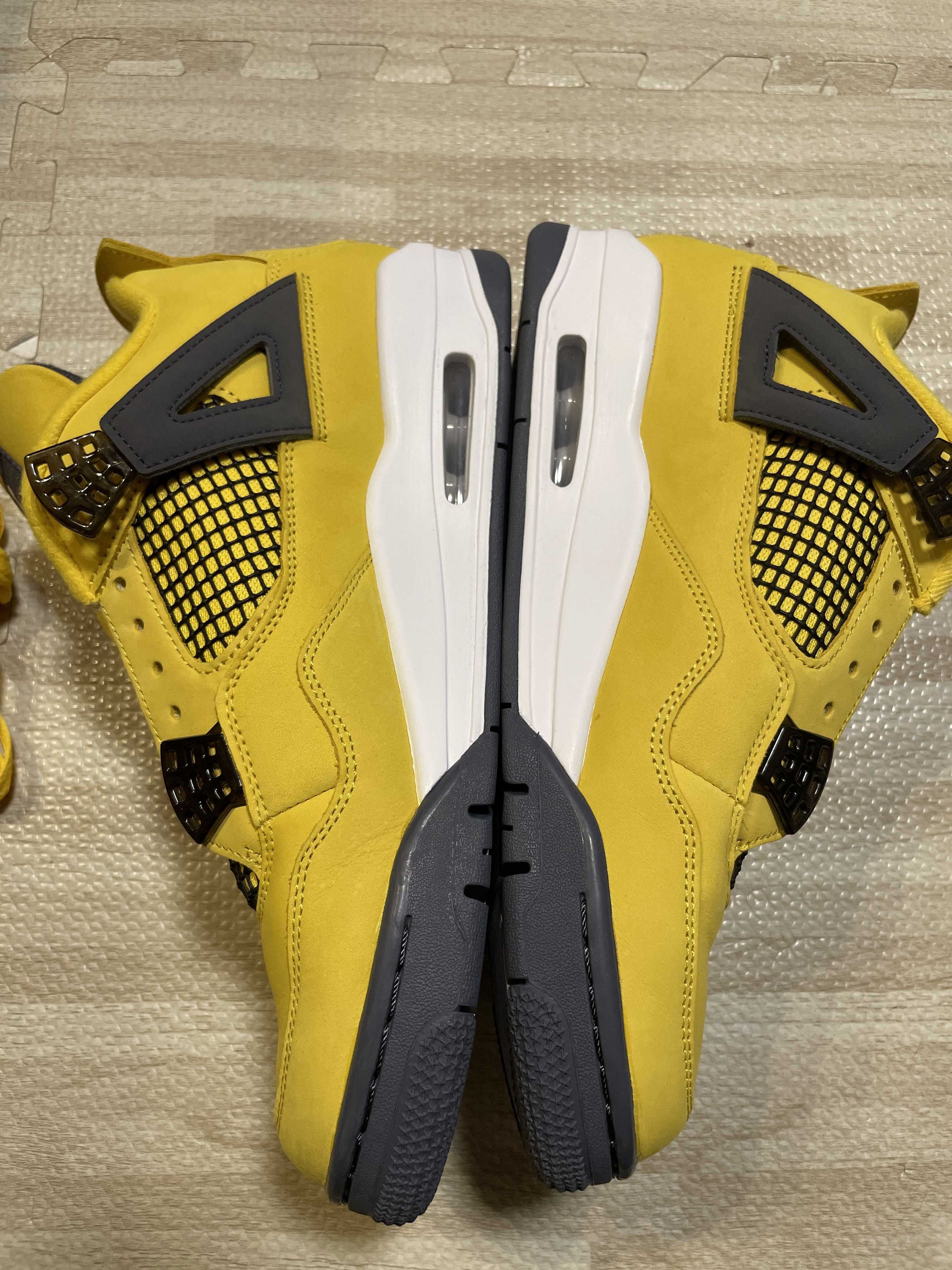Nike Air Jordan 4 "Tour Yellow"