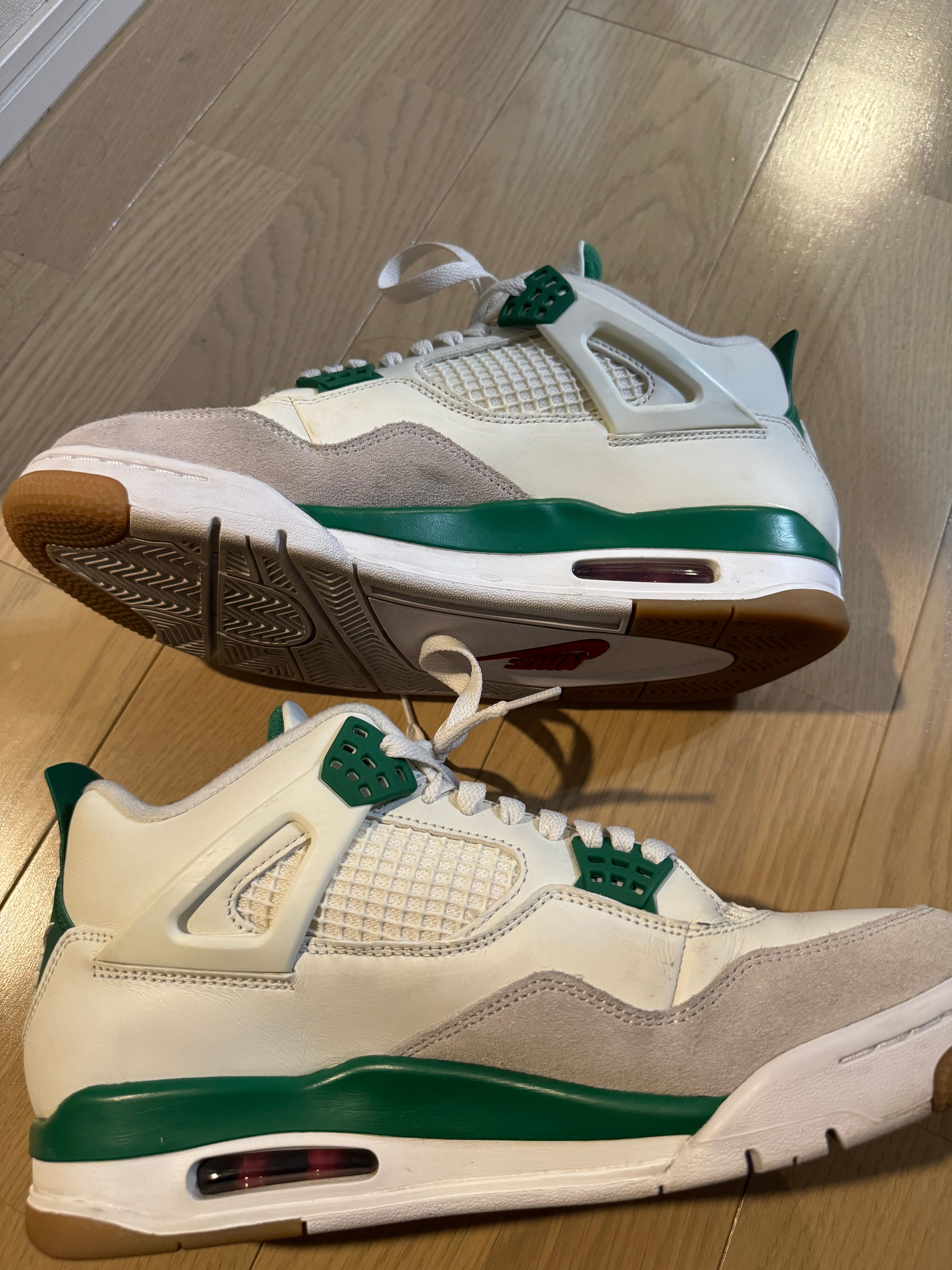 Nike SB × Air Jordan 4 Retro SP "Pine Green"