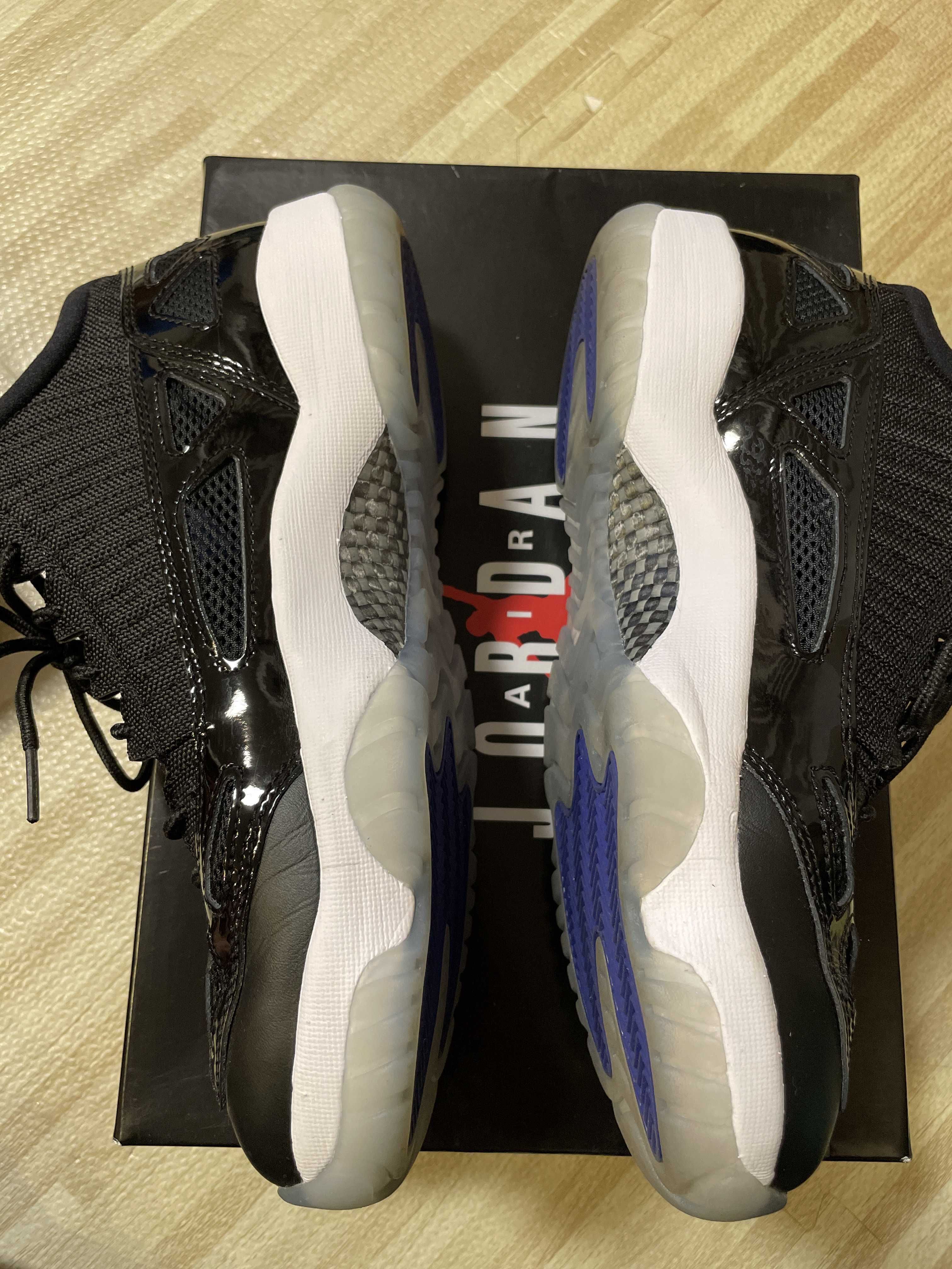 Nike Air Jordan 11 Retro Low IE "Space Jam"