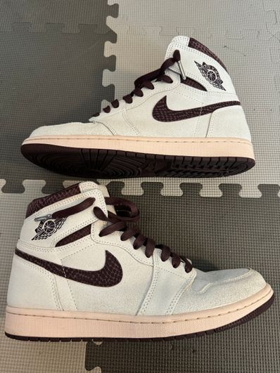 A Ma Maniere × Nike Air Jordan 1 Retro High OG "Sail and Burgundy"