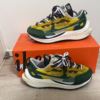 sacai × Nike Vapor Waffle "Tour Yellow/Stadium Green-Sail"