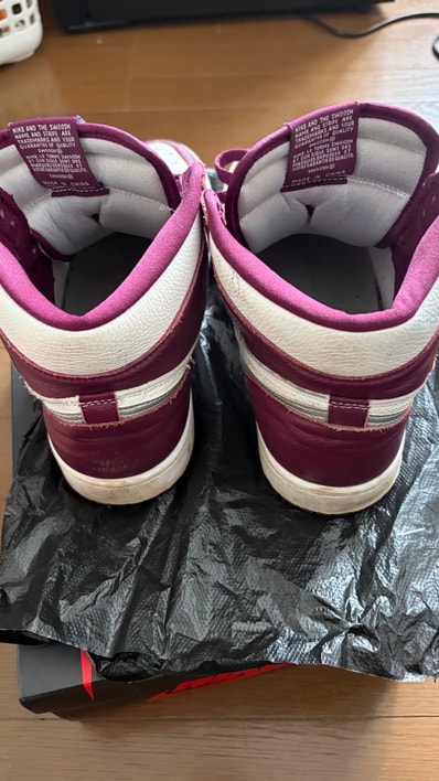 Nike Air Jordan 1 High OG "Bordeaux"