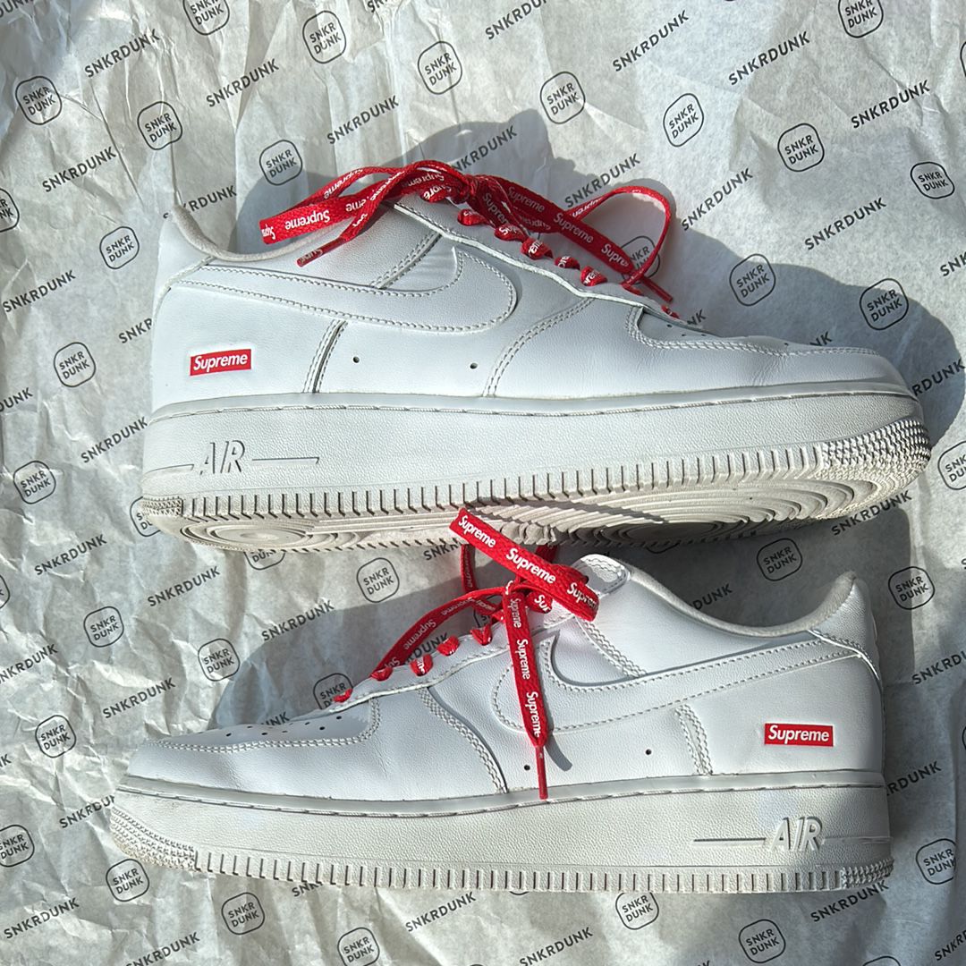 Supreme × Nike Air Force 1 Low "White"
