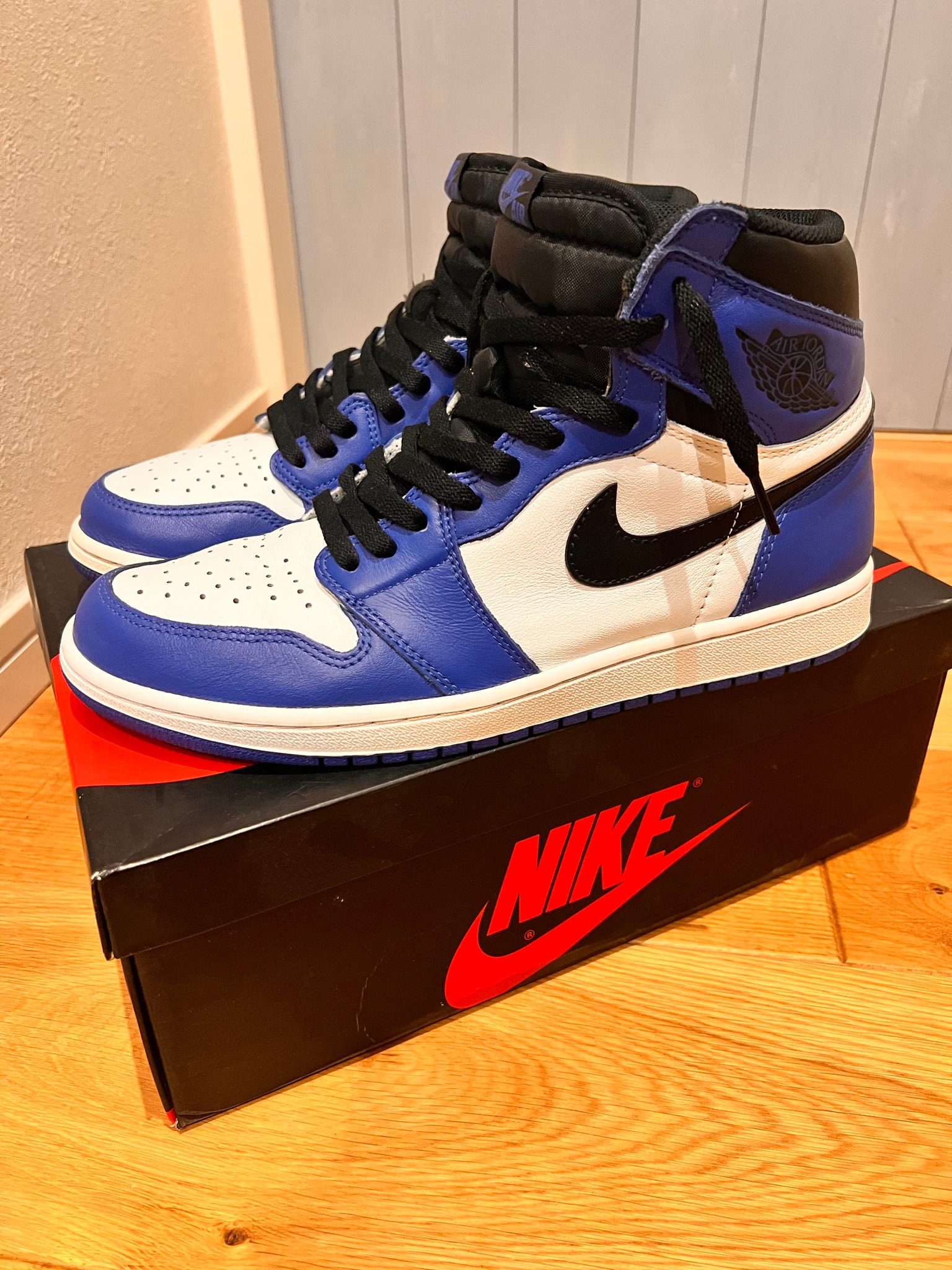 Nike Air Jordan 1 Retro High OG "Game Royal"