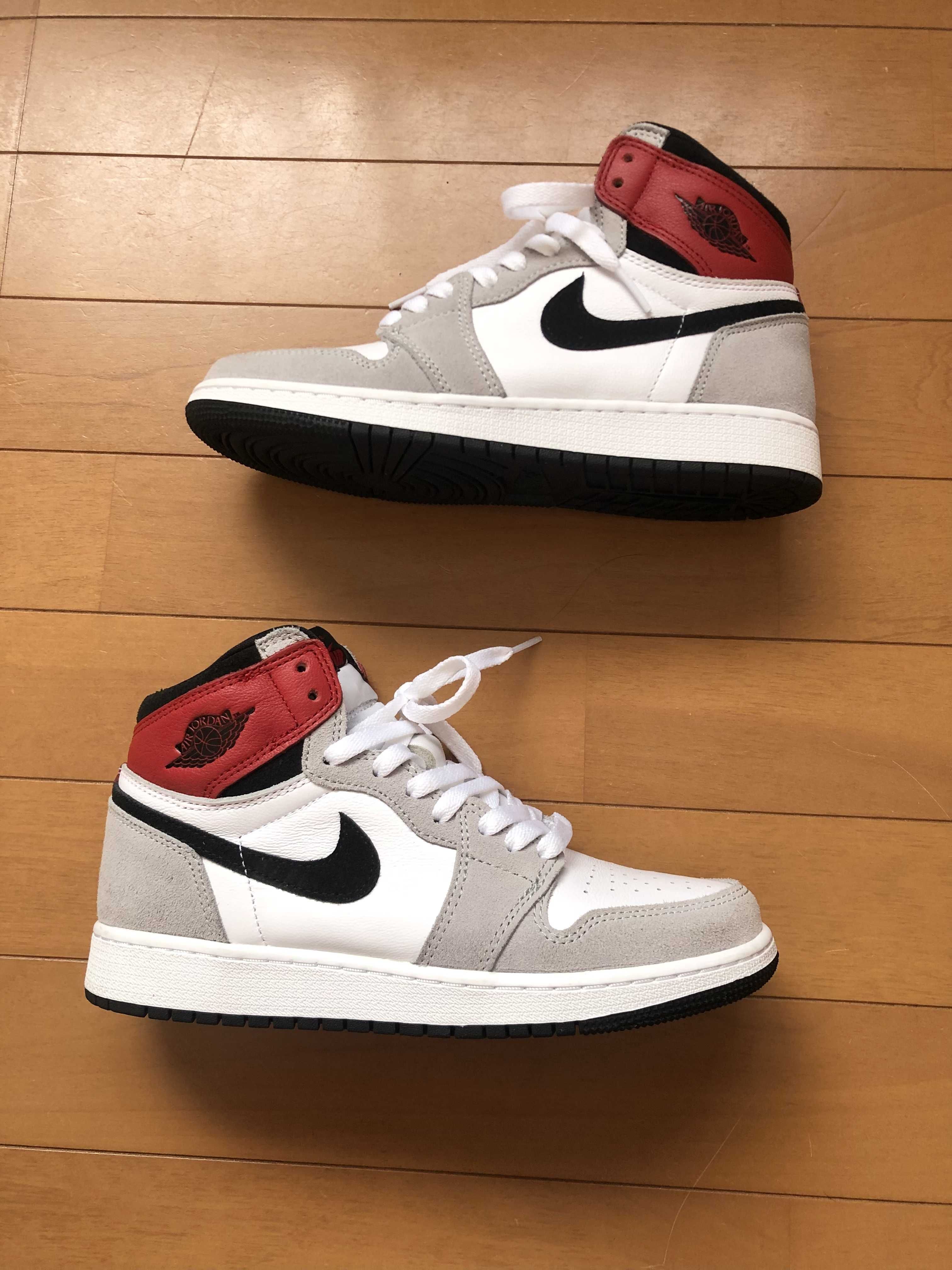 Nike GS Air Jordan 1 High OG "Light Smoke Grey"