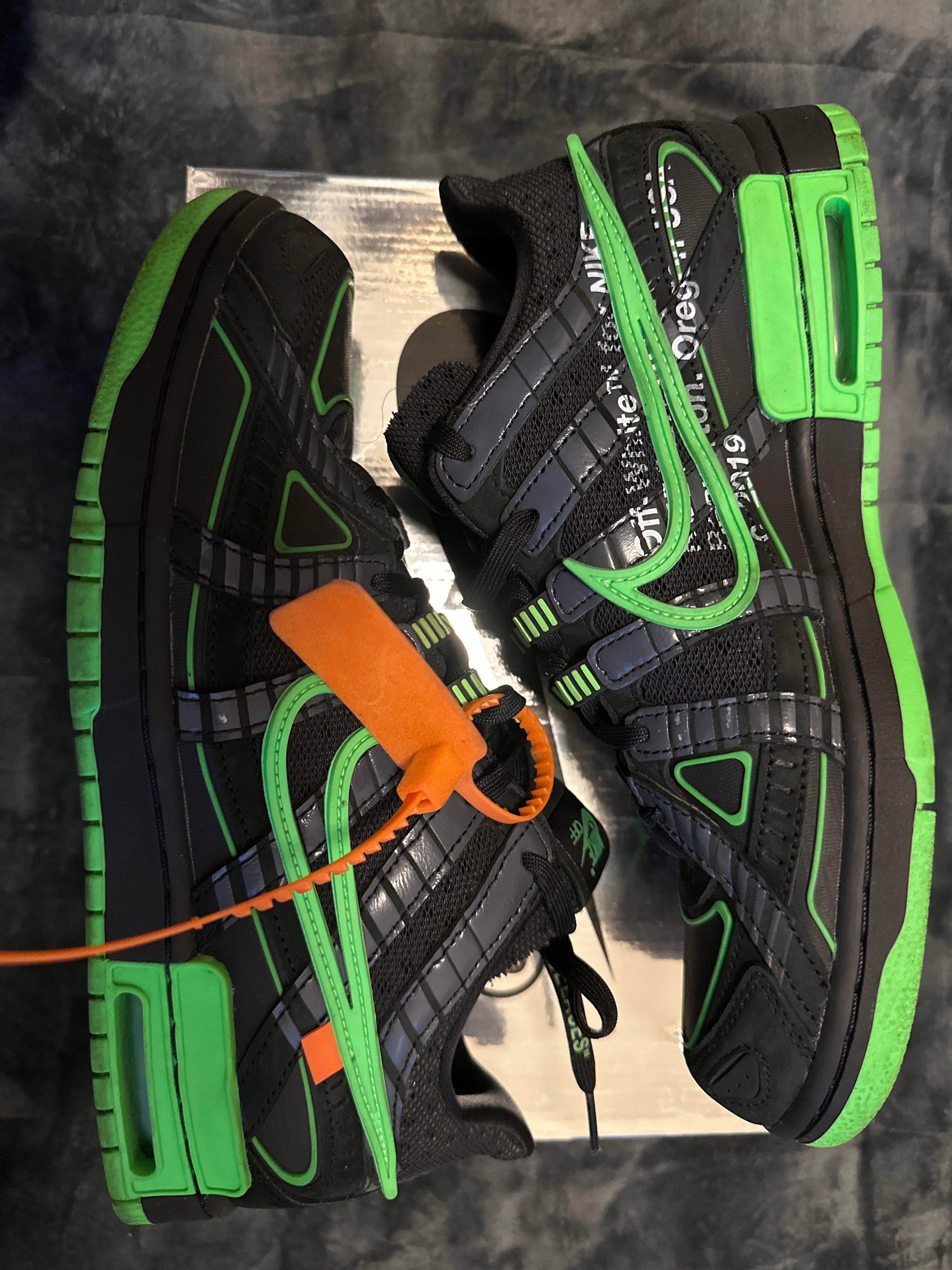 Off-White × Nike Air Rubber Dunk "Black/Green Strike"
