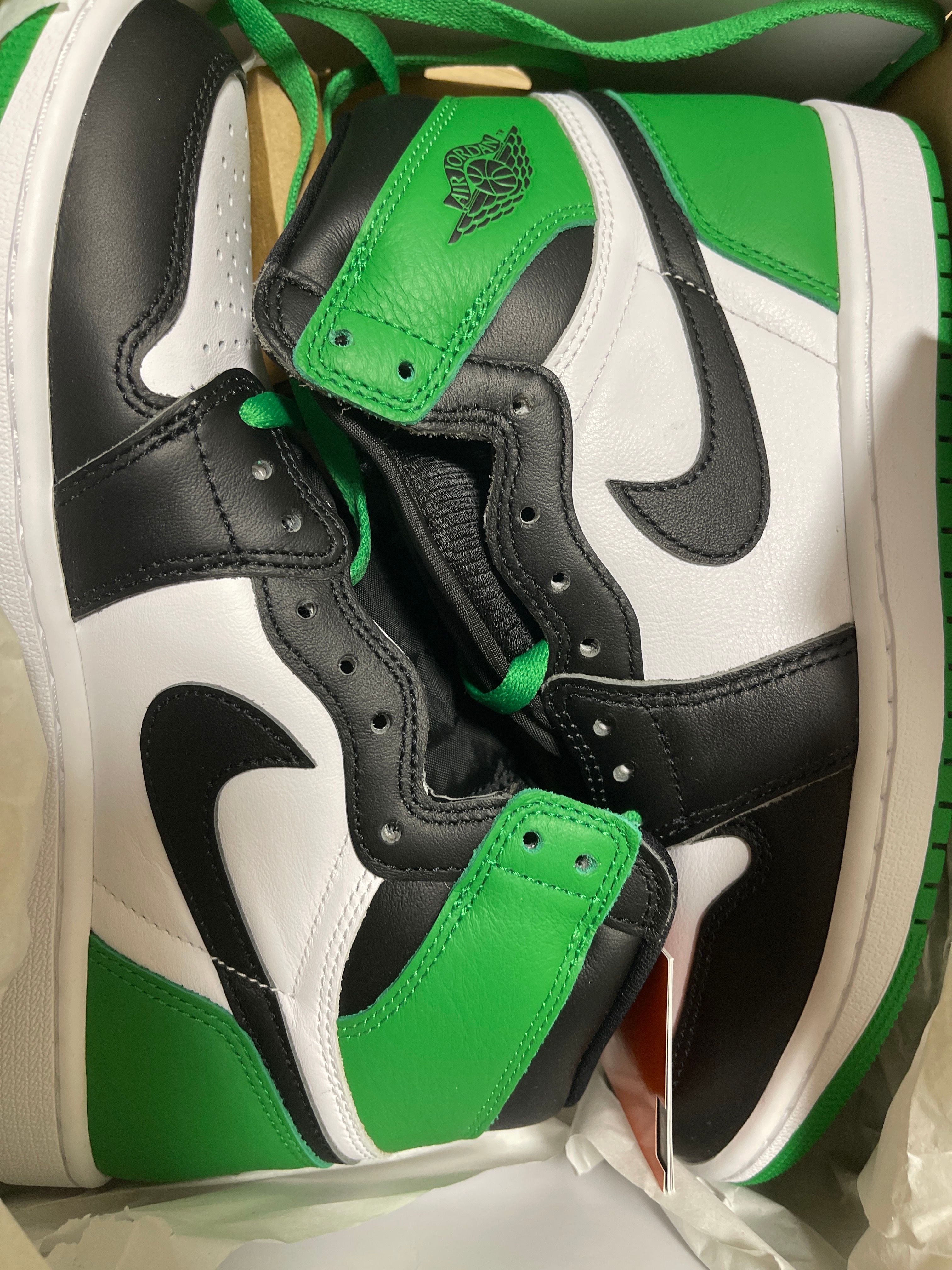 Nike Air Jordan 1 Retro High OG "Celtics/Black and Lucky Green" (2023)