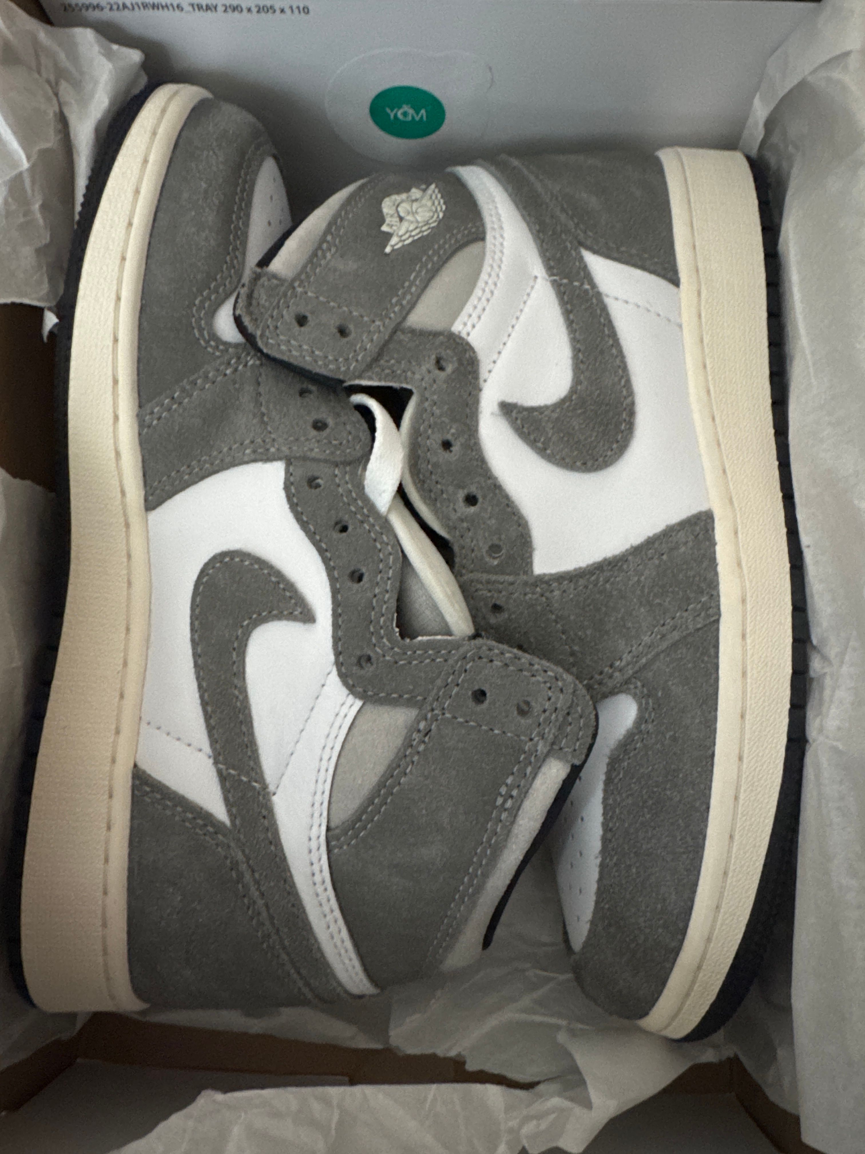 Nike GS Air Jordan 1 Retro High OG "Black and Smoke Grey"