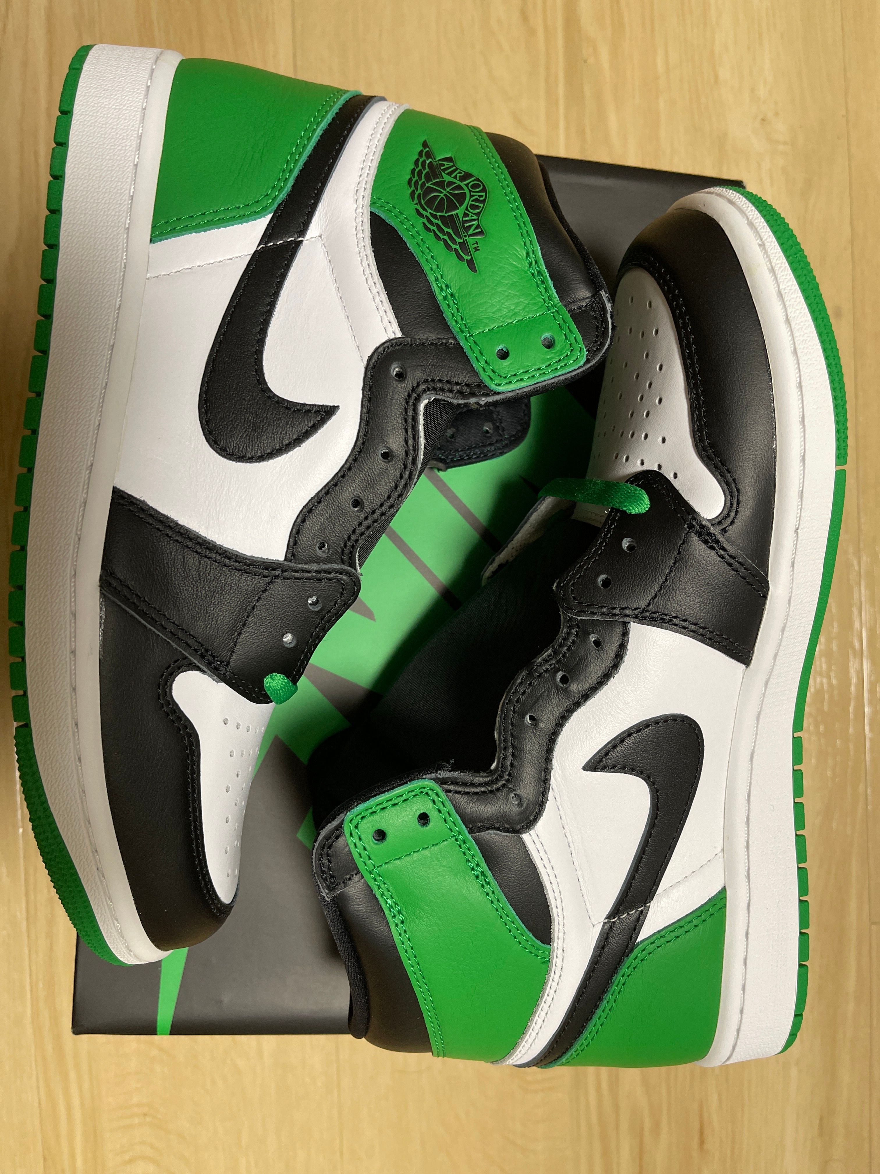 Nike Air Jordan 1 Retro High OG "Celtics/Black and Lucky Green" (2023)