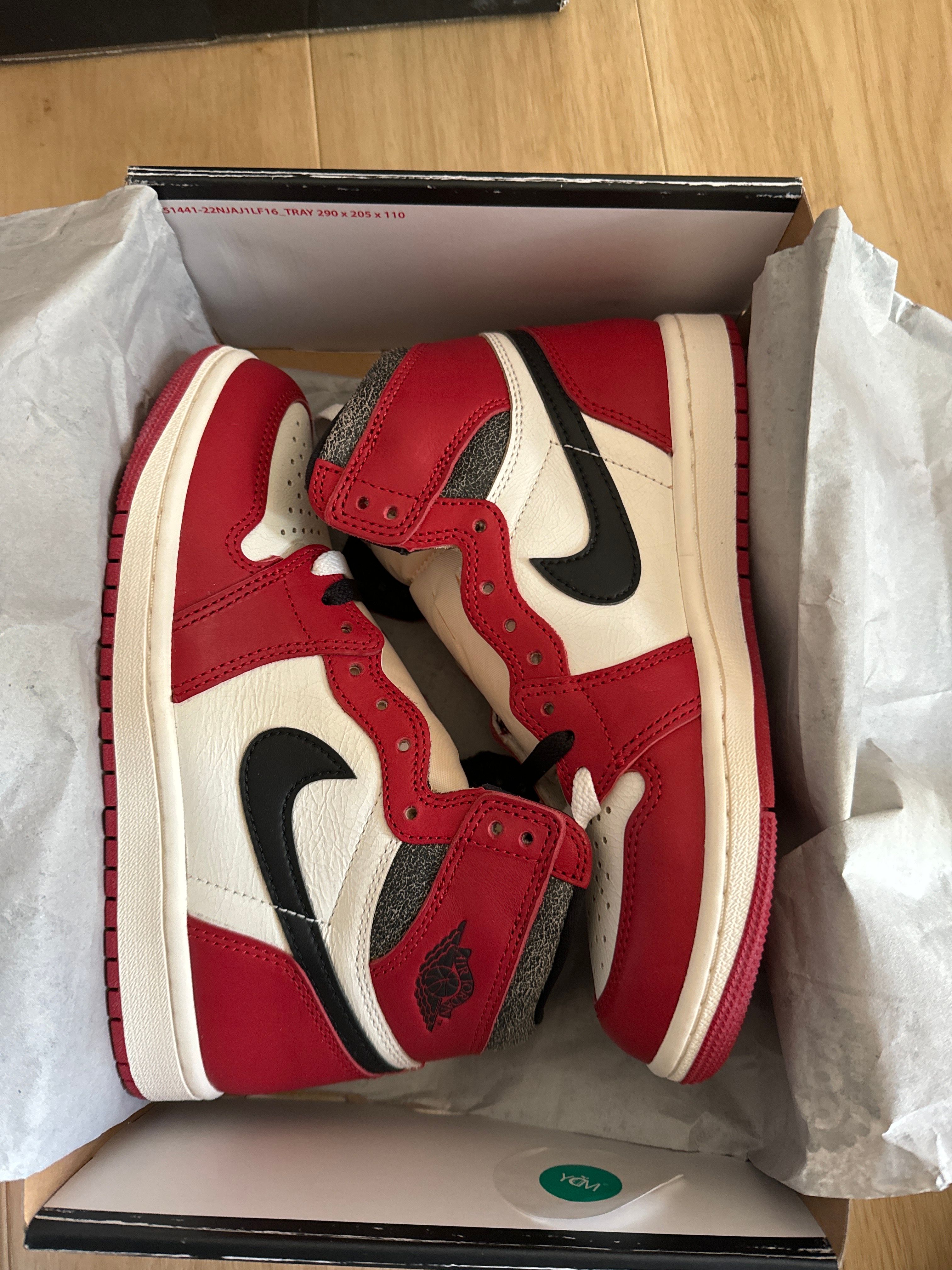 Nike Air Jordan 1 High OG "Lost & Found/Chicago"