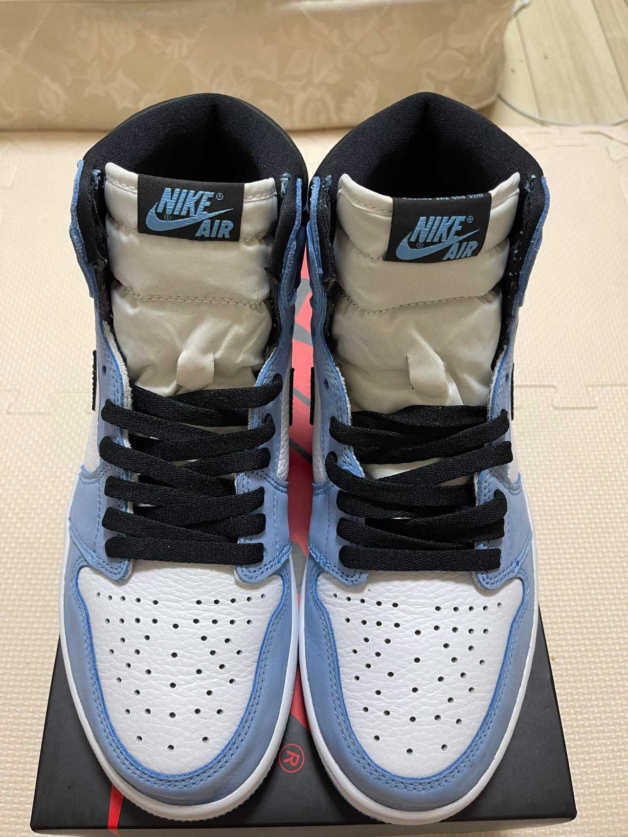 Nike Air Jordan 1 High OG "University Blue"