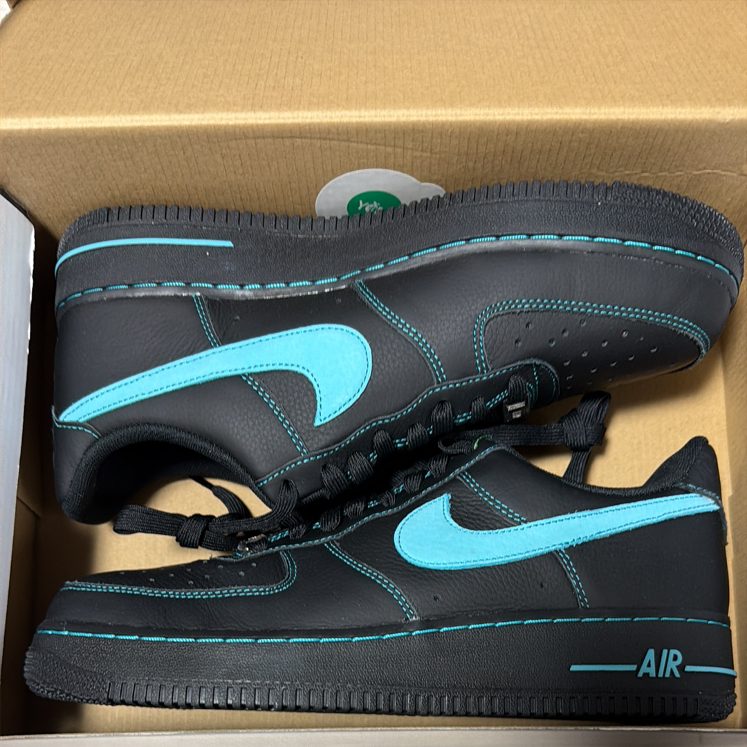 Nike Air Force 1 Low "Black Tiffany"