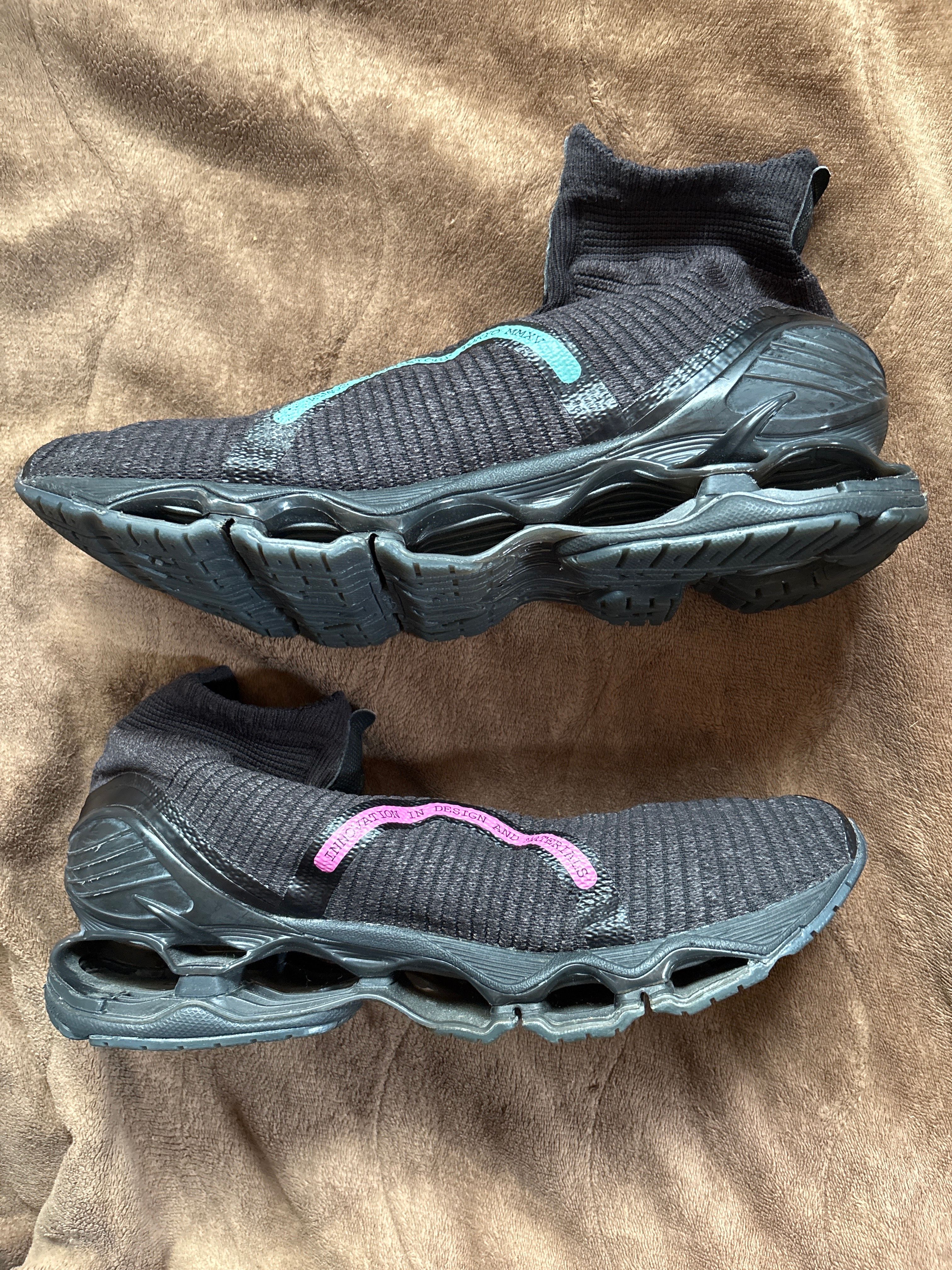 アトモス × ミズノ アールエイチアール  "ブラック/ピンク"