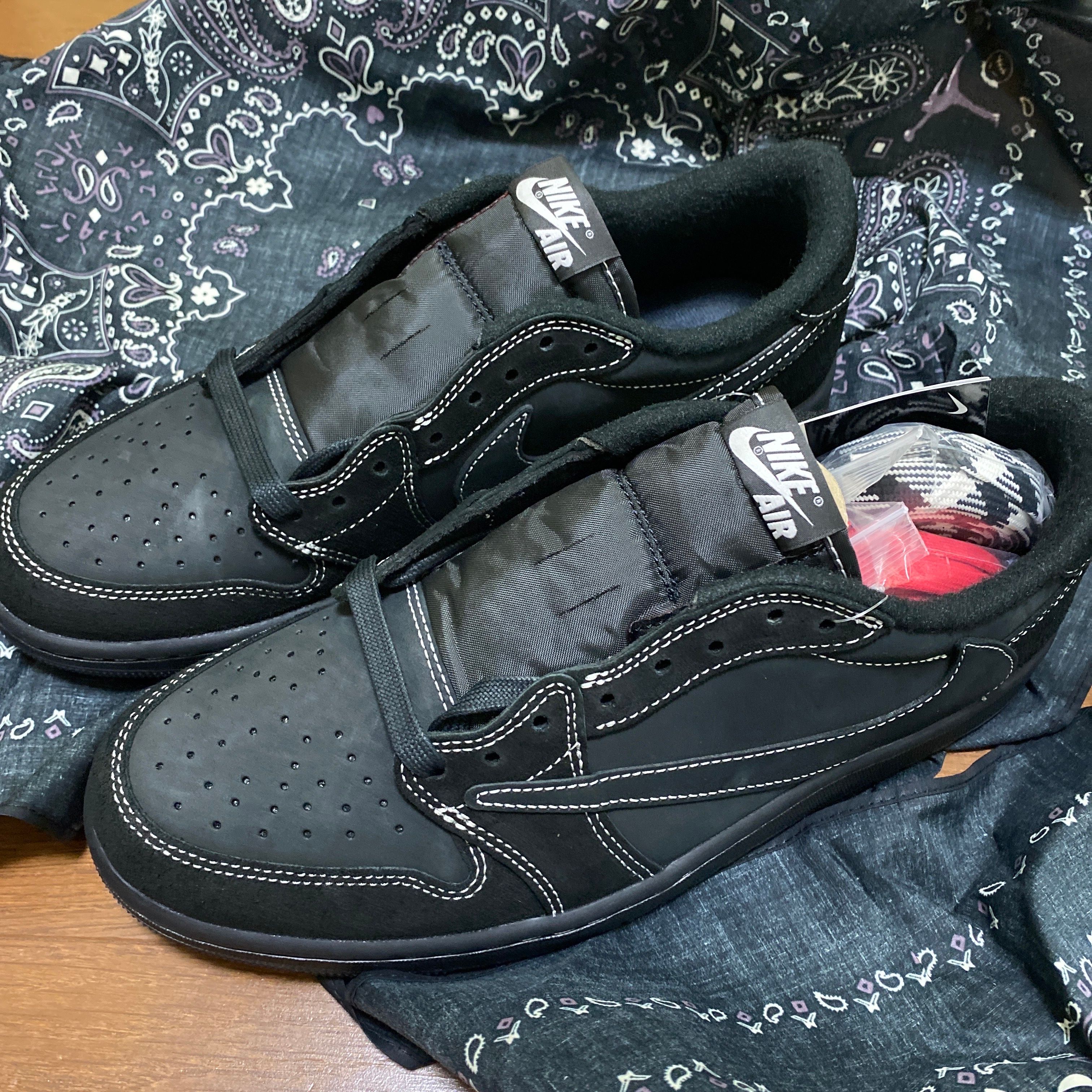 Travis Scott × Nike Air Jordan 1 Low OG SP "Black Phantom"