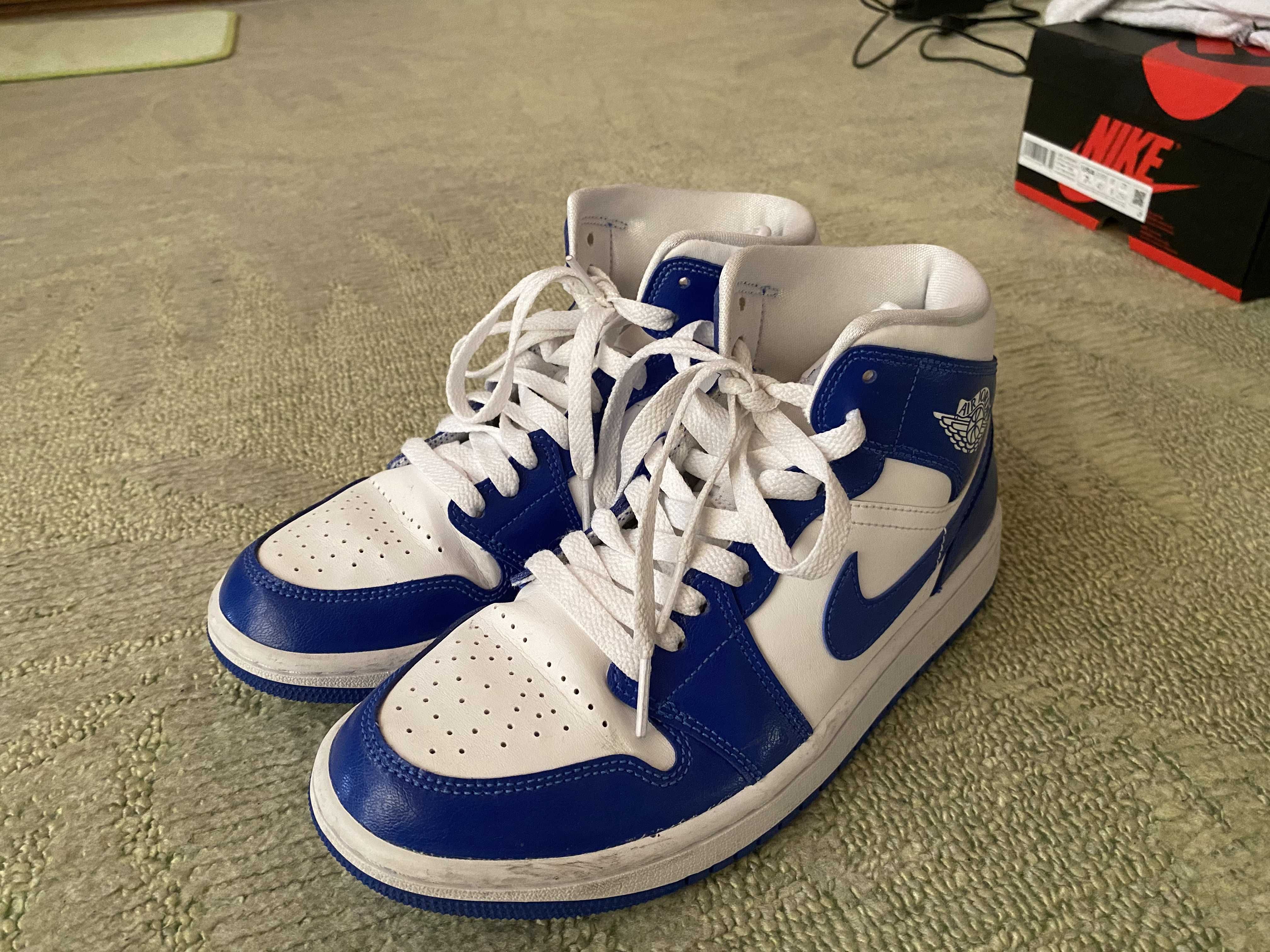 Nike Women's Air Jordan 1 Mid "Kentucky Blue"