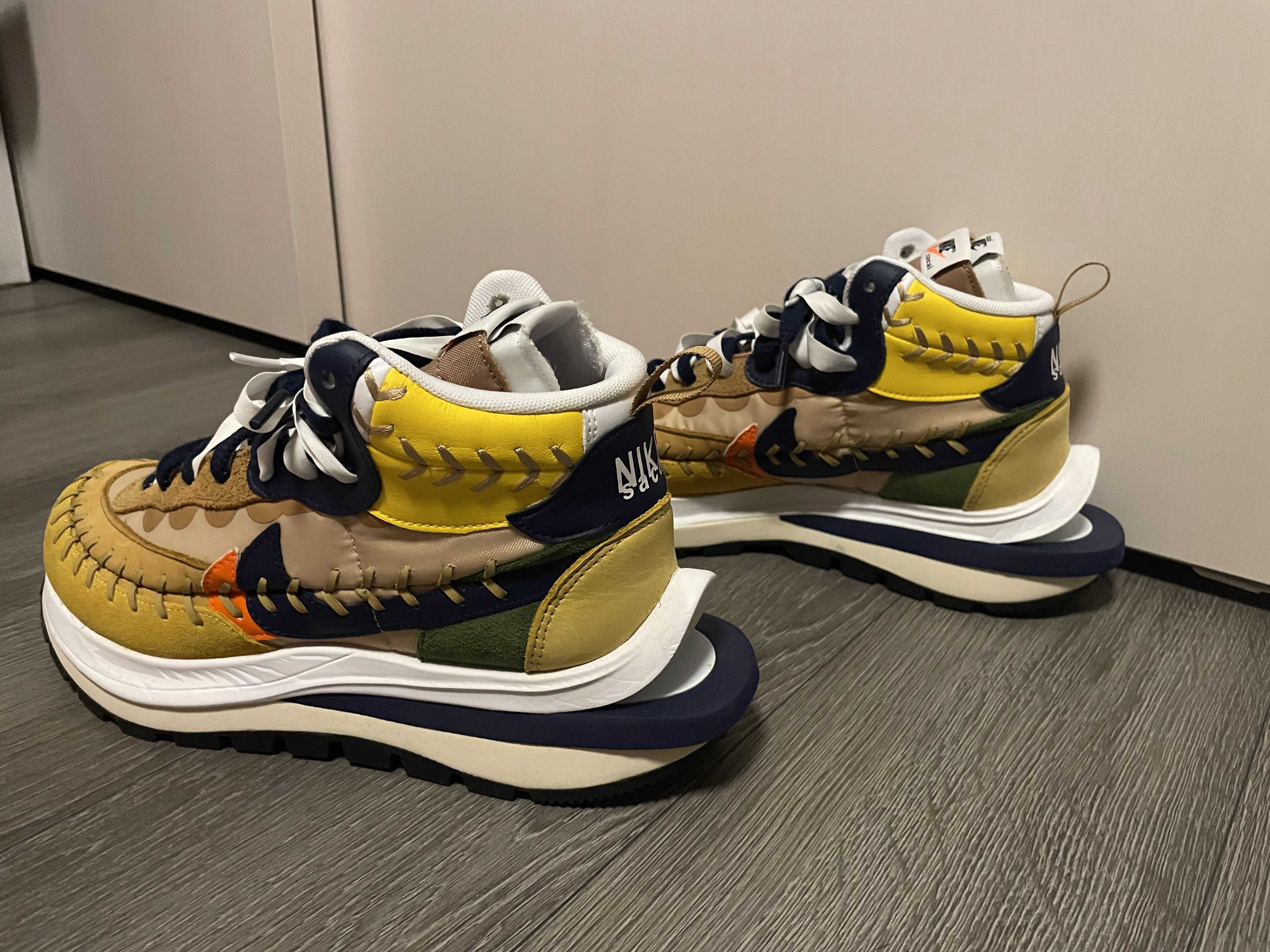 Jean-Paul Gaultier × sacai × Nike VaporWaffle "Sesame/Multi Color"
