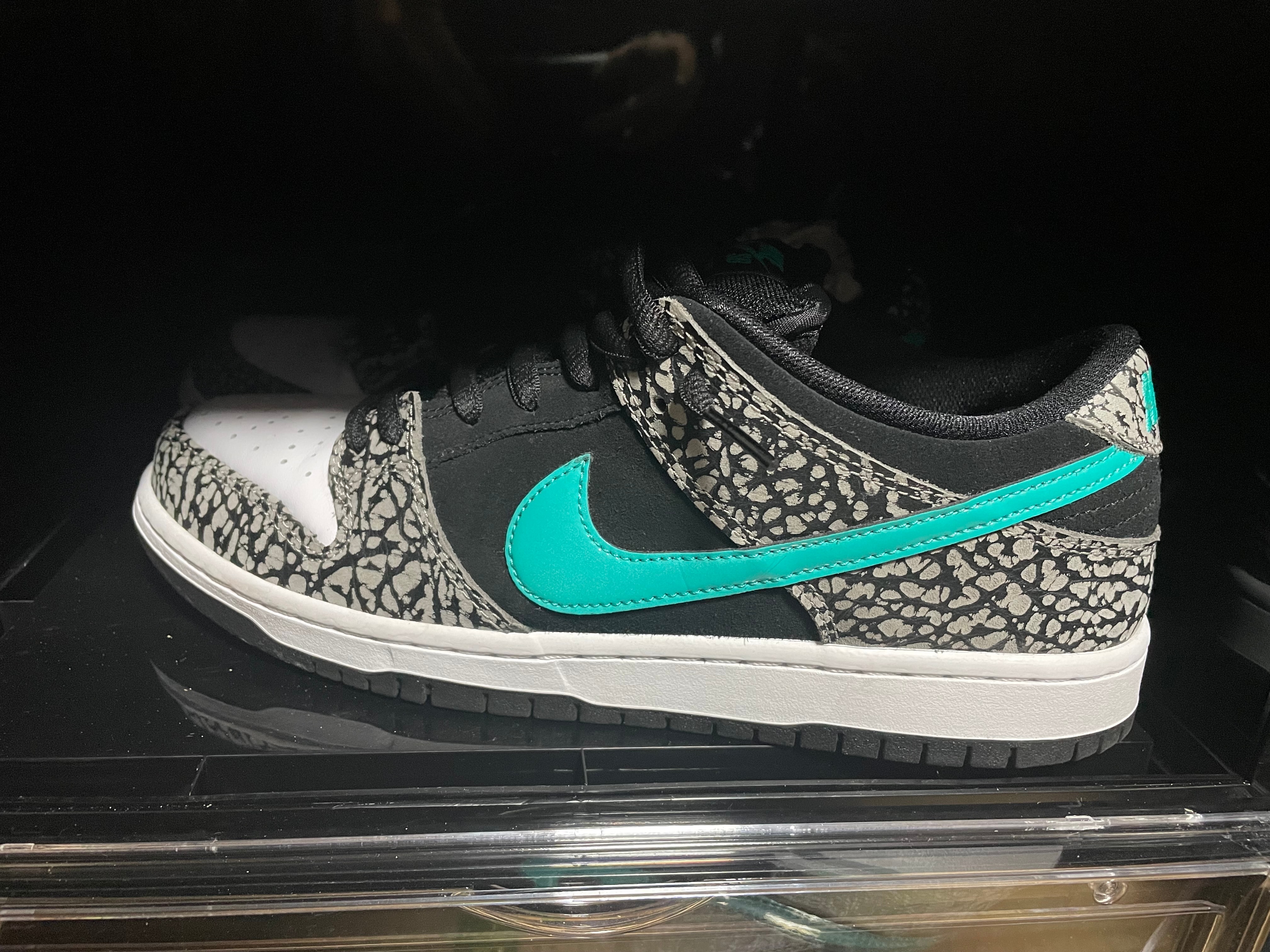 Nike SB Dunk Low "Elephant/Safari"