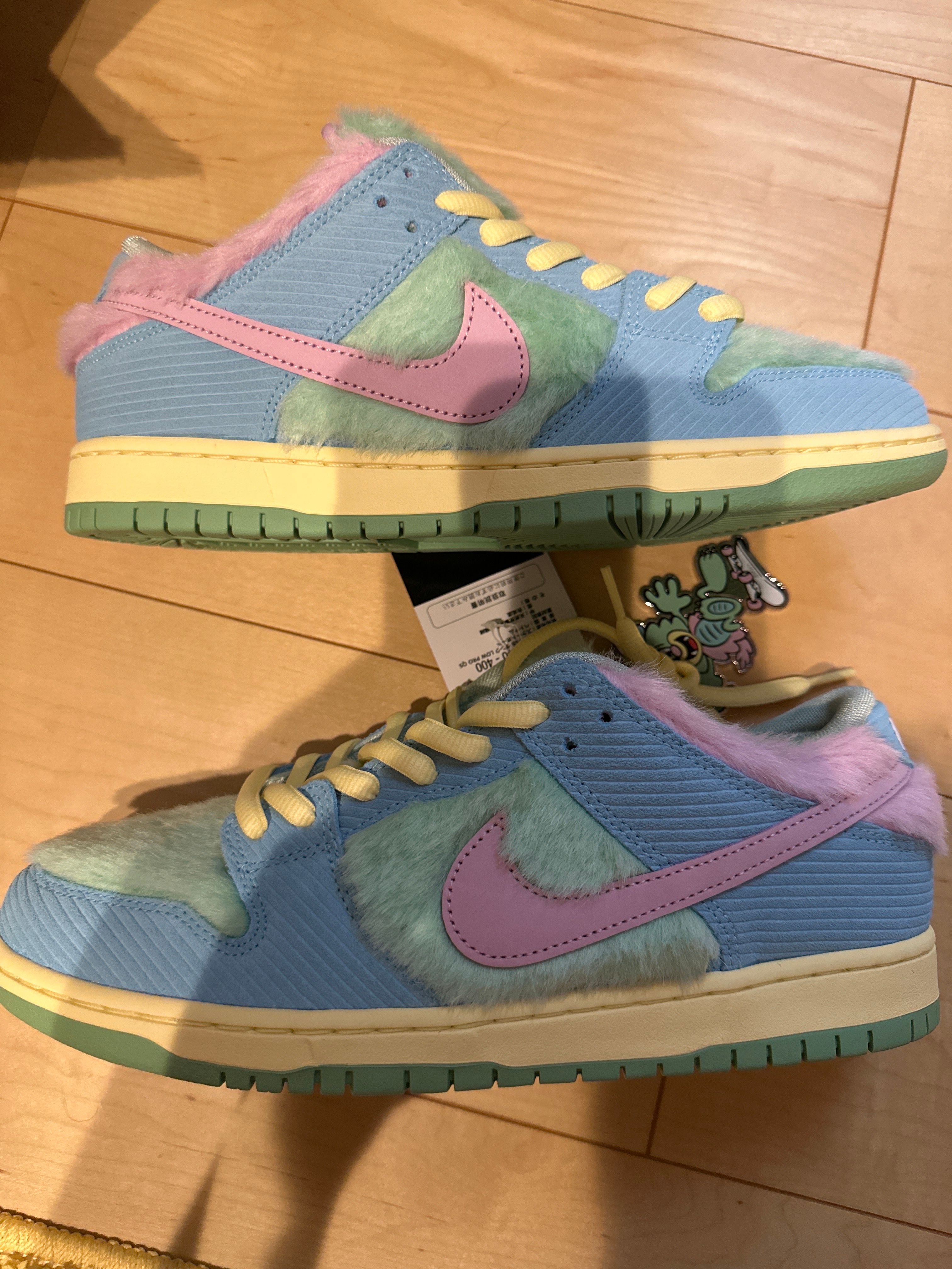 VERDY × Nike SB Dunk Low Pro QS "Visty/Blue Gaze and Enamel Green"
