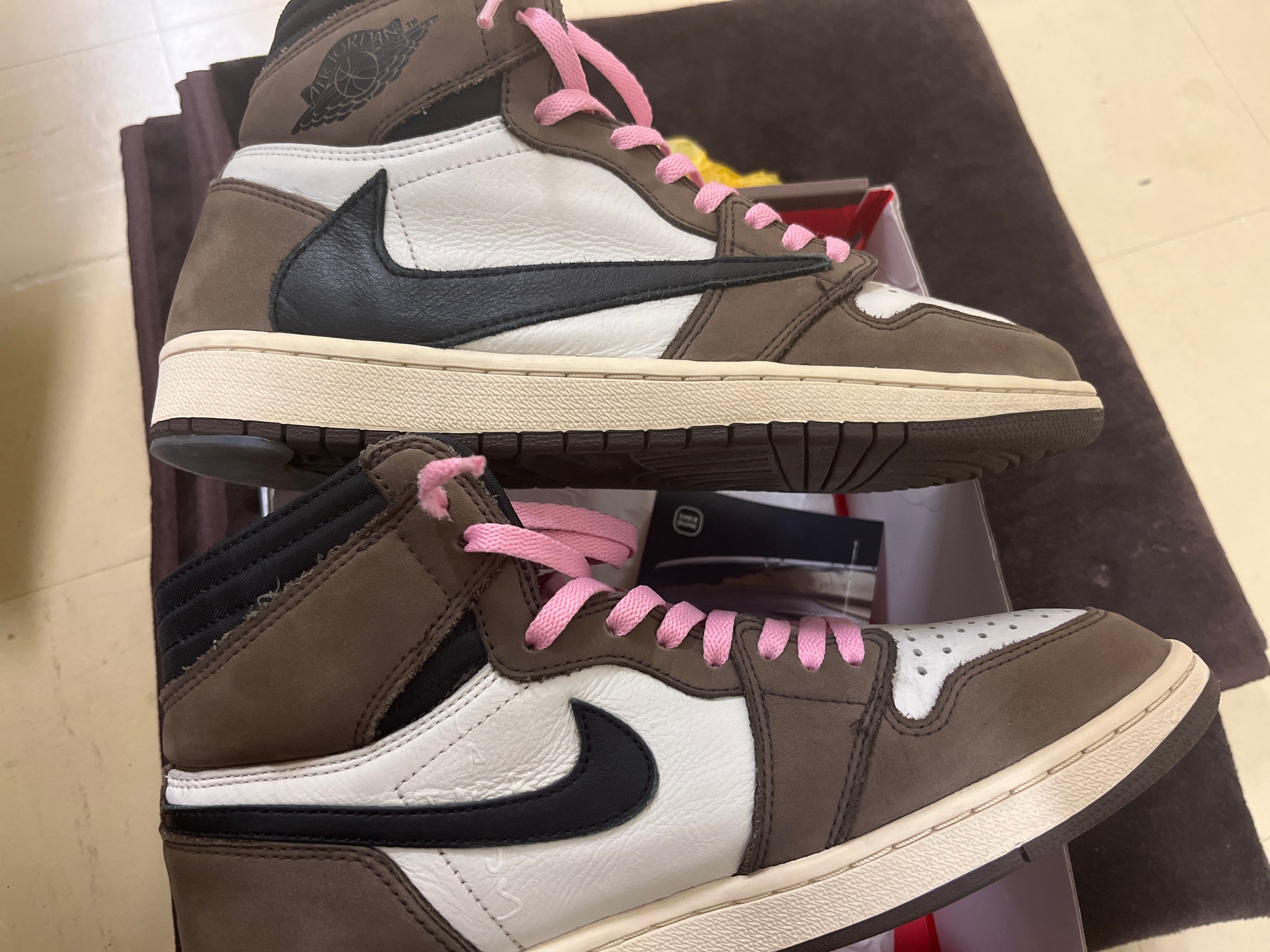 Travis Scott × Nike Air Jordan 1 Retro High OG TS SP "Sail/Dark Mocha"