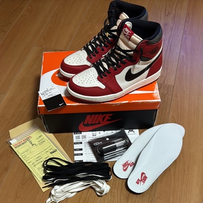 Nike Air Jordan 1 High OG "Lost & Found/Chicago"