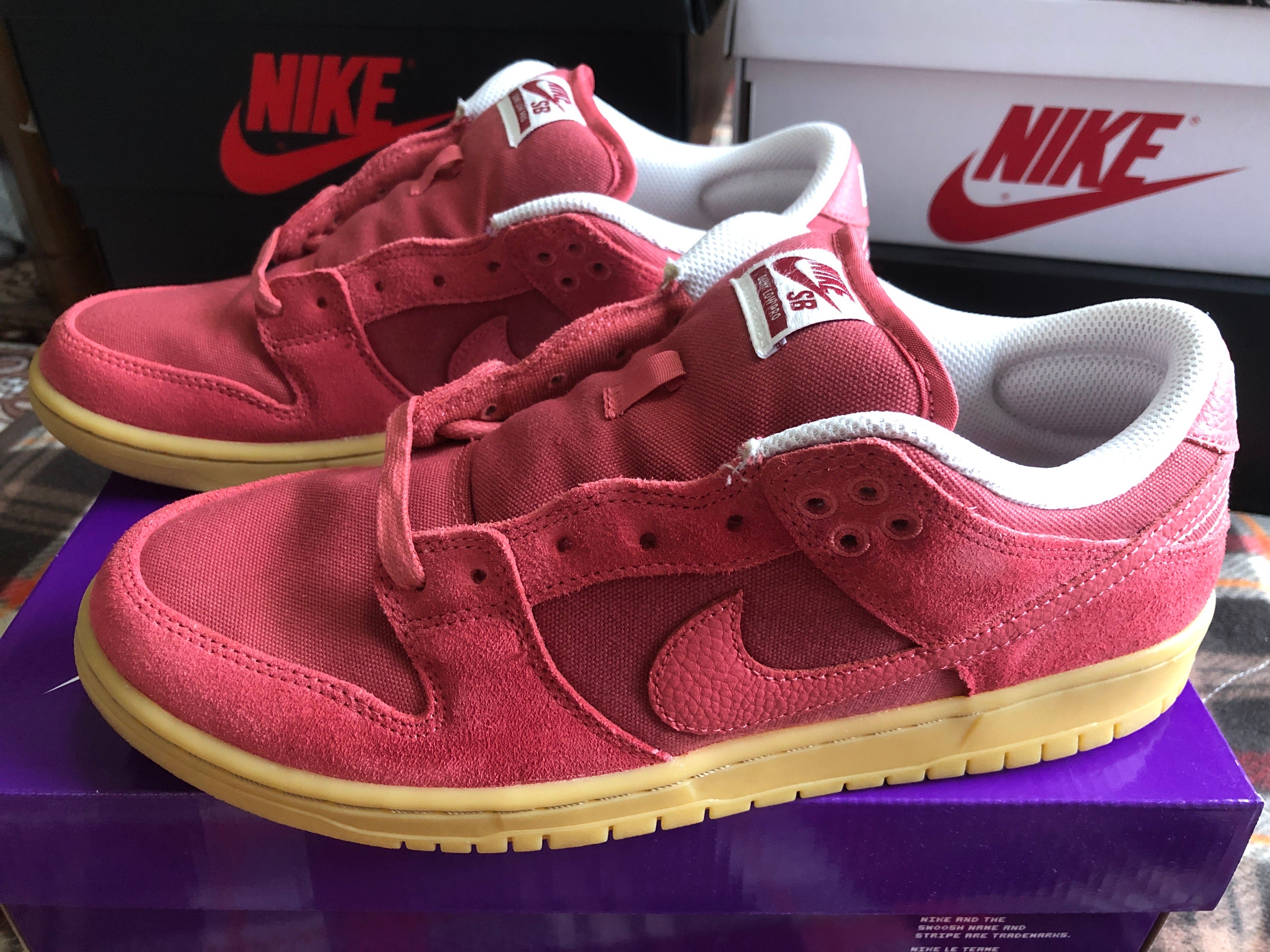 Nike SB Dunk Low "Adobe"