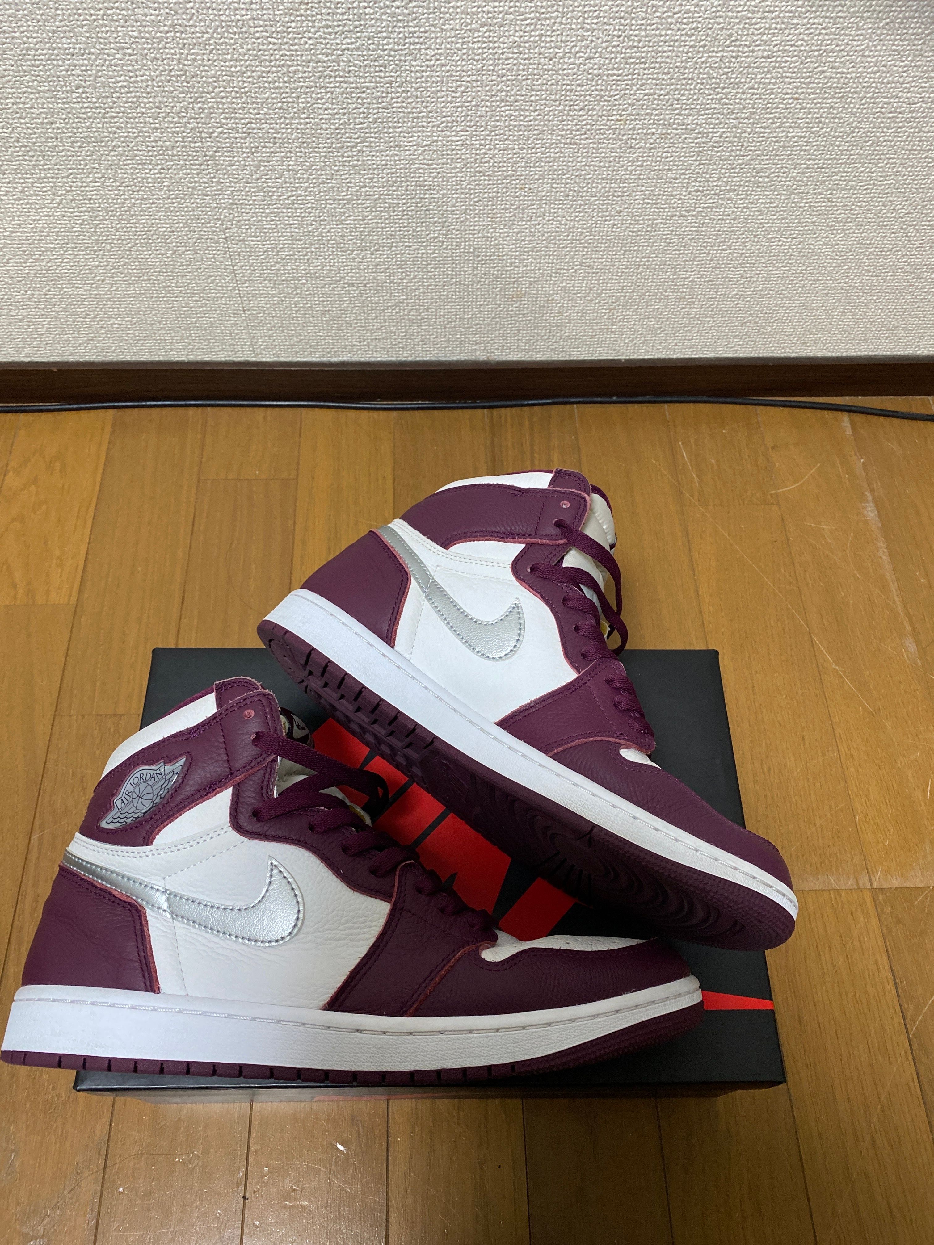 Nike Air Jordan 1 High OG "Bordeaux"