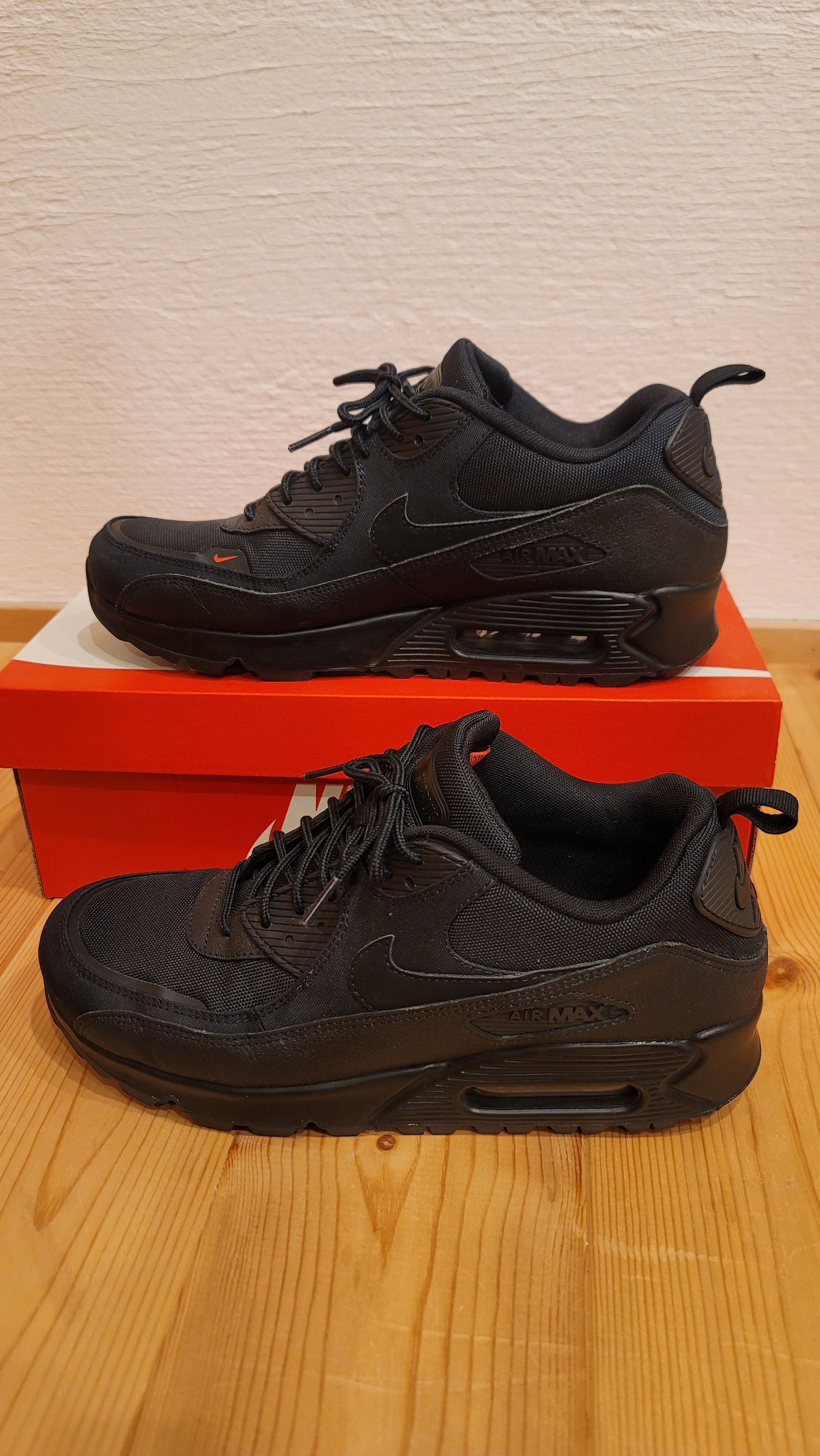 NIKE AIR MAX 90 SURPLUS "BLACK"