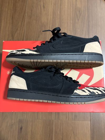 Sole Fly × Nike Air Jordan 1 Low "Black and Sport Red"