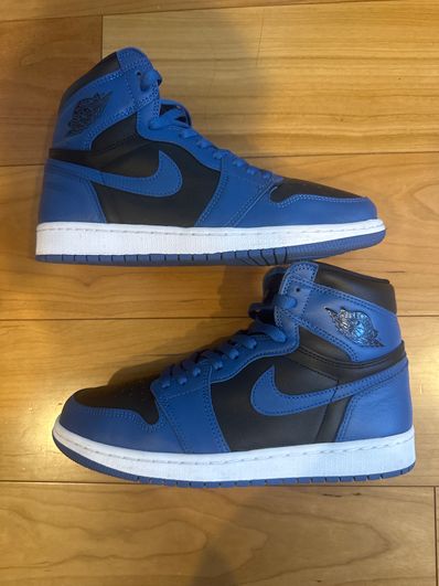 Nike Air Jordan 1 Retro High OG "Dark Marina Blue"