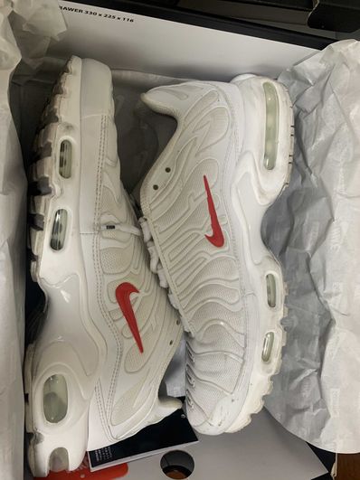 Supreme x Nike Air Max Plus TN "White/Speed Red"
