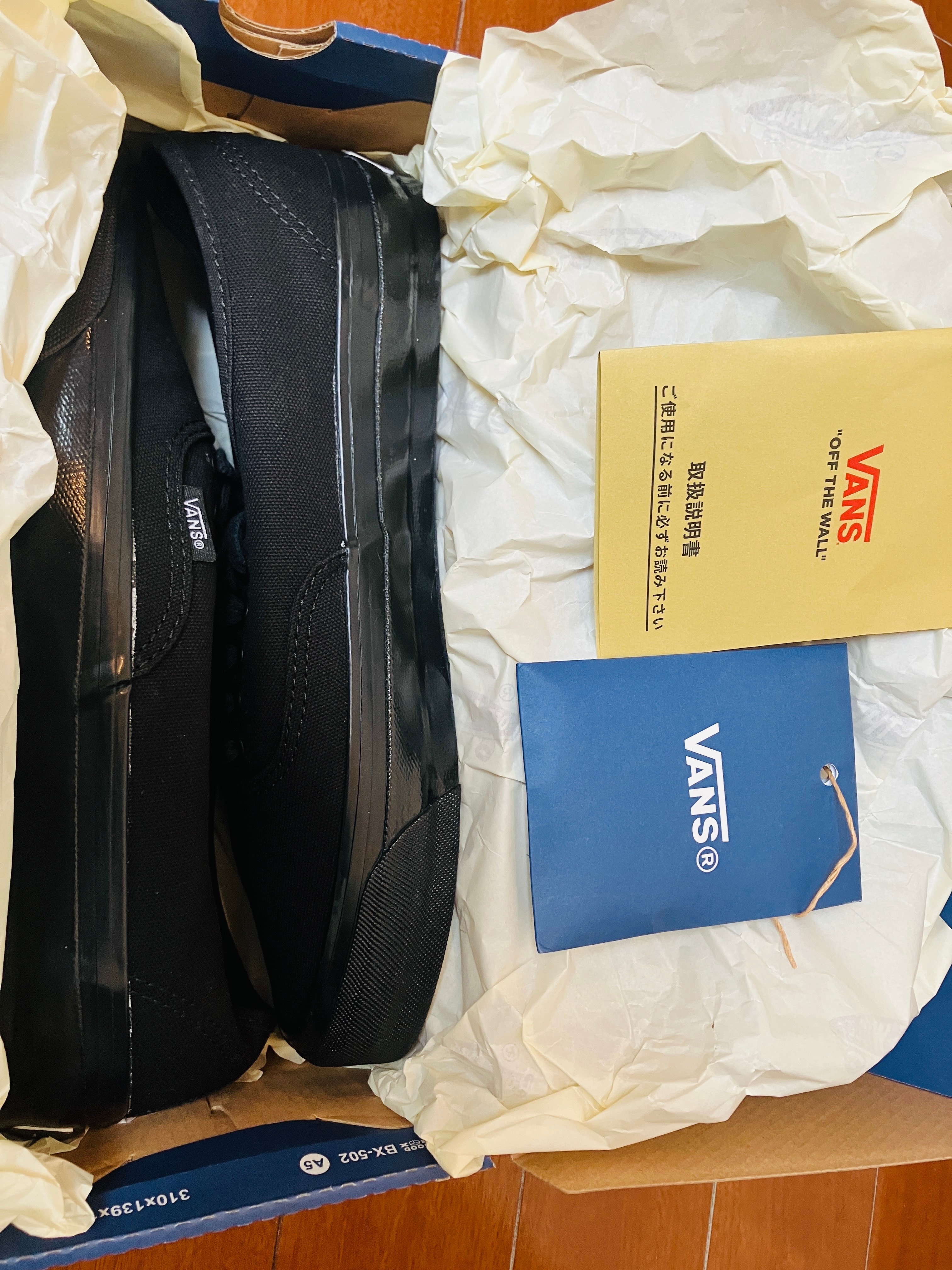 バンズ オーセンティック リシュー44 "トリプルブラック"