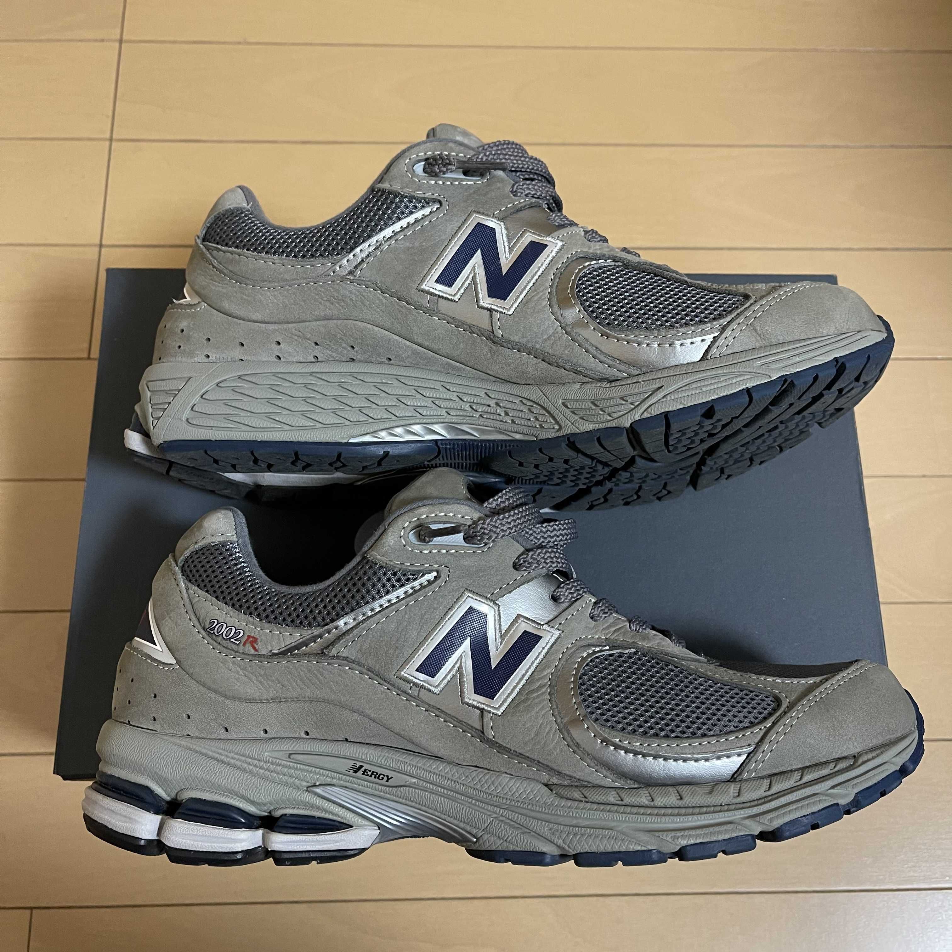 New Balance 2002R "Gray"