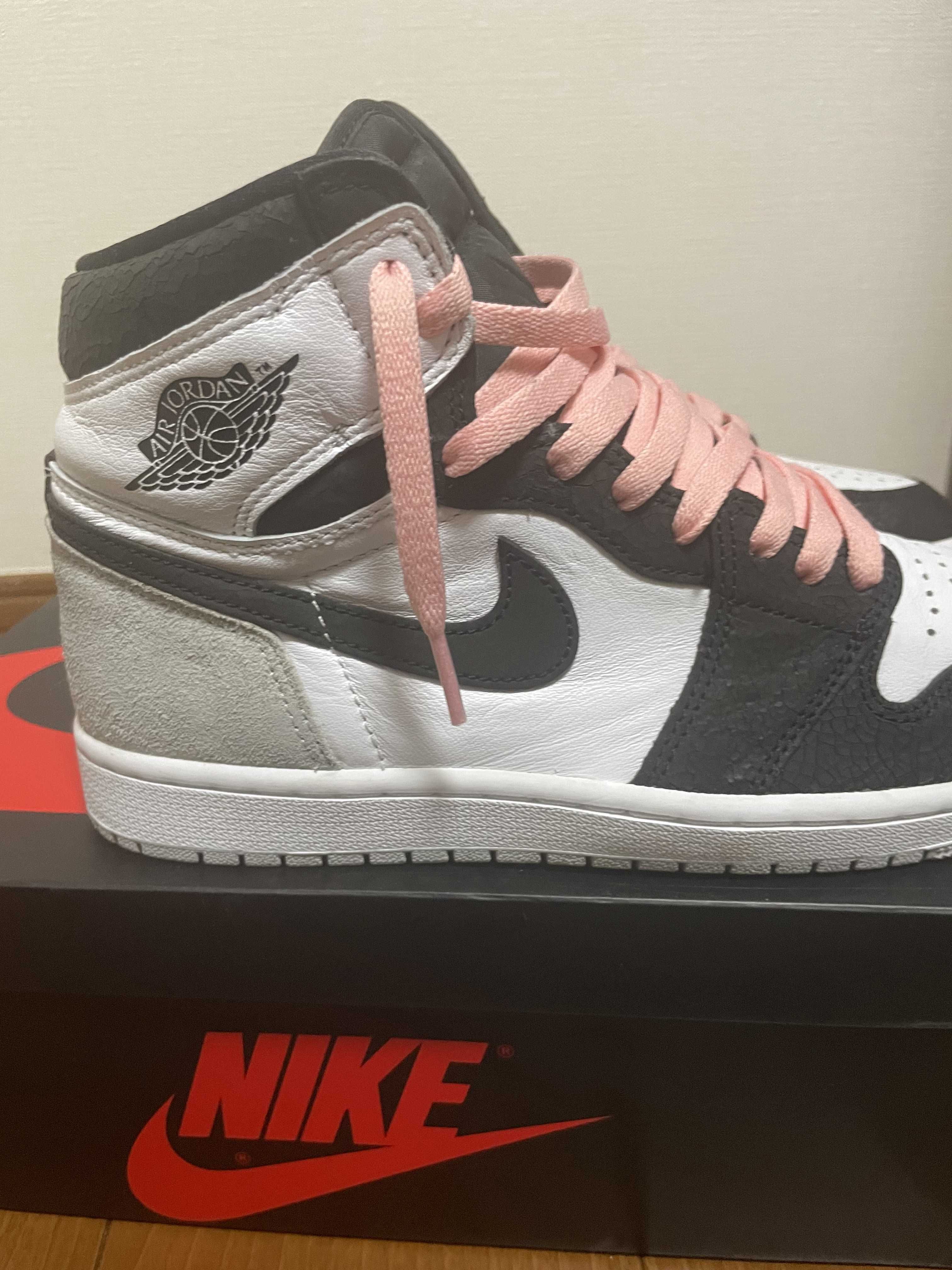 Nike Air Jordan 1 High OG "Bleached Coral"