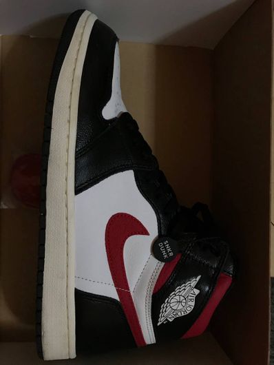 Nike Air Jordan 1 Retro High "Black/White/Sail/Gym Red"