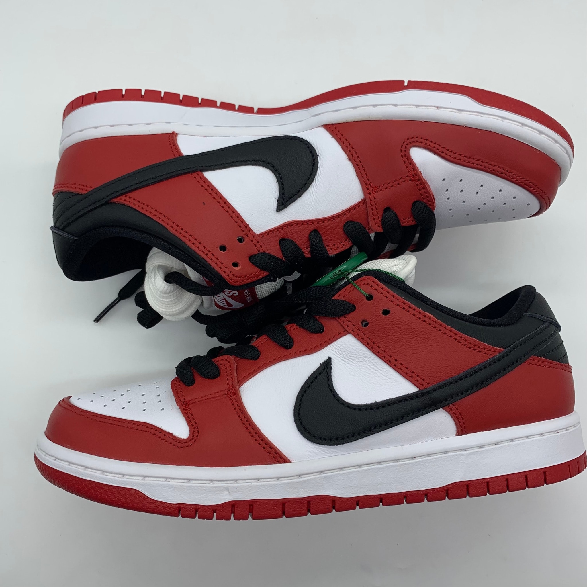 Nike SB Dunk Low Pro "J-Pack Chicago/Varsity Red and White"
