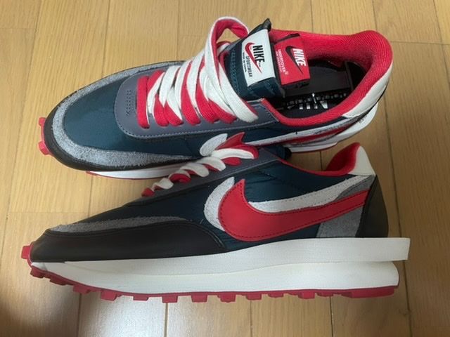 UNDERCOVER × sacai × Nike LD Waffle "Midnight Spruce/Pale Ivory-Dark Grey-University Red"